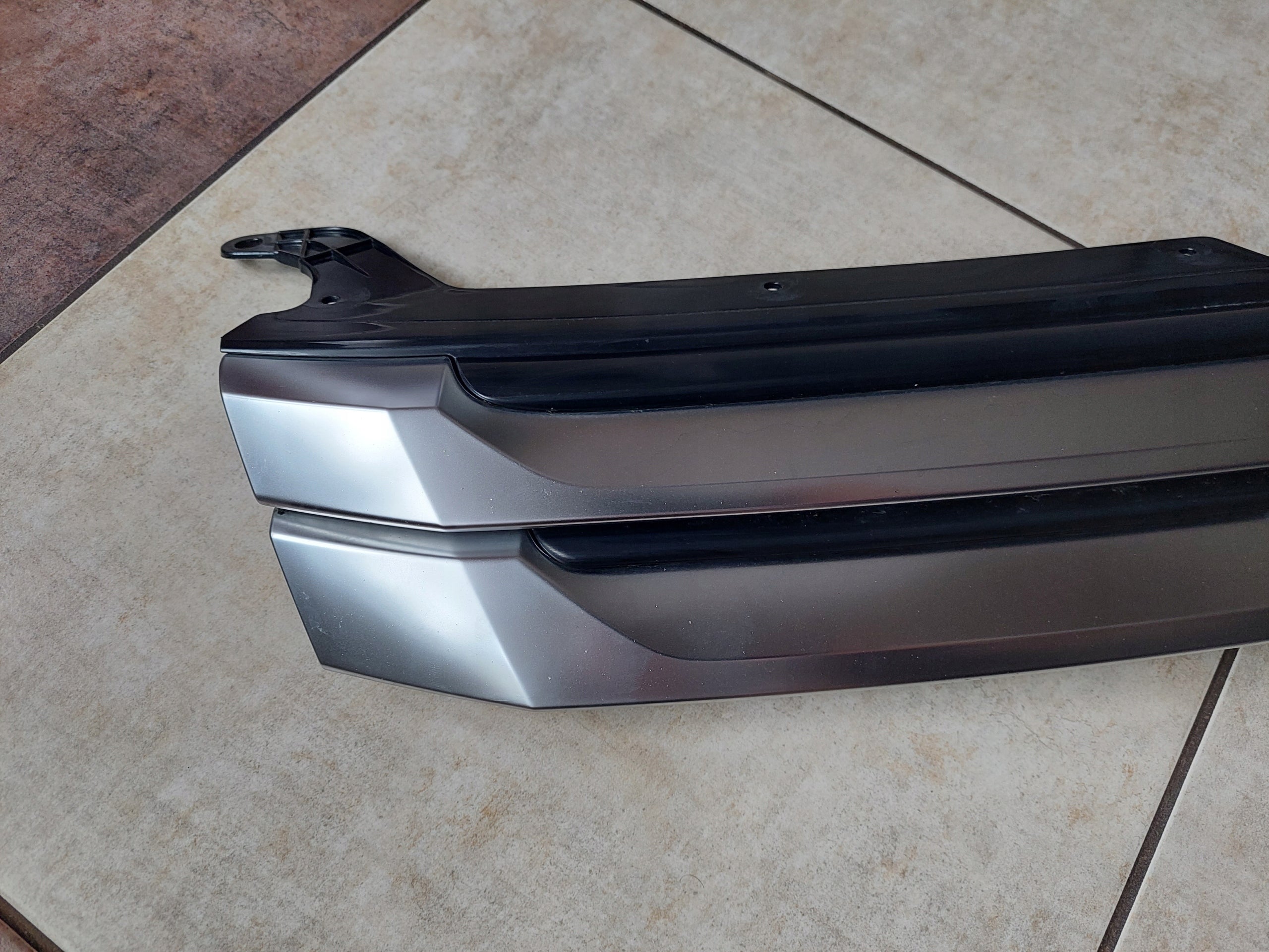 Kühlergrill Mitsubishi OUTLANDER FRONTGRILL 7450A959 Kühlergitter