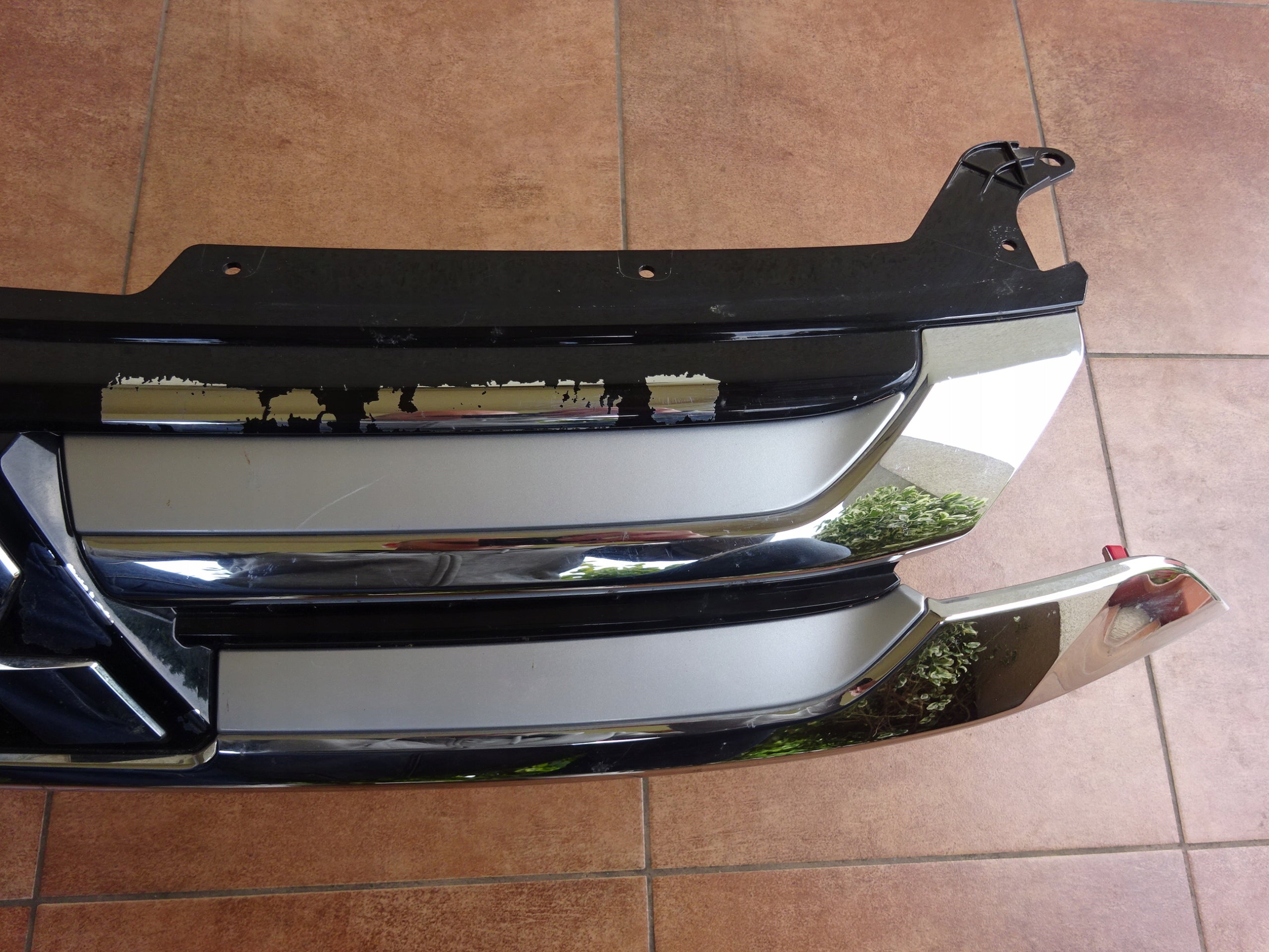 Kühlergrill Mitsubishi OUTLANDER FRONTGRILL 7450A992 Kühlergitter