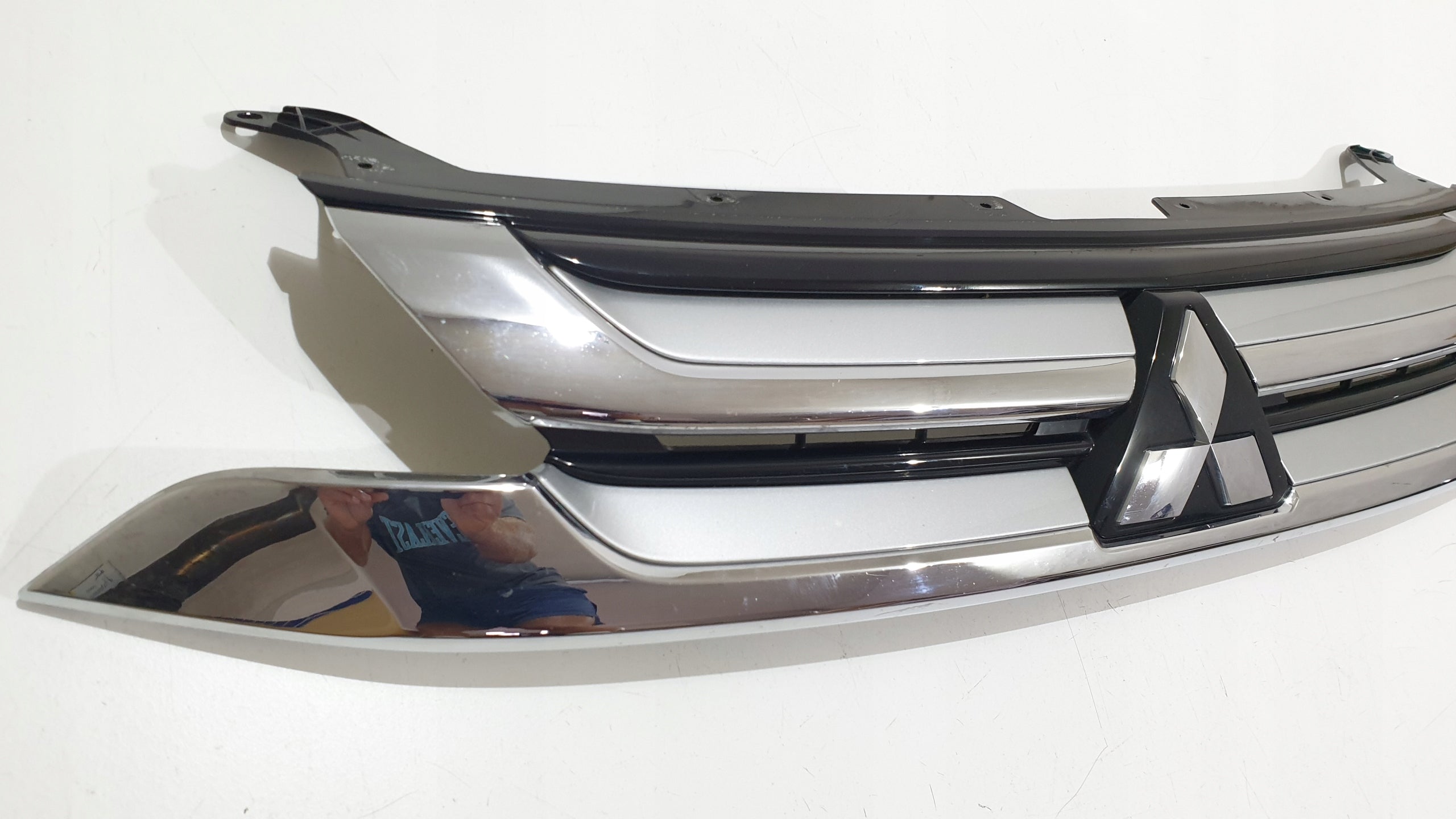 Kühlergrill Mitsubishi OUTLANDER FRONTGRILL 7450A992 Kühlergitter