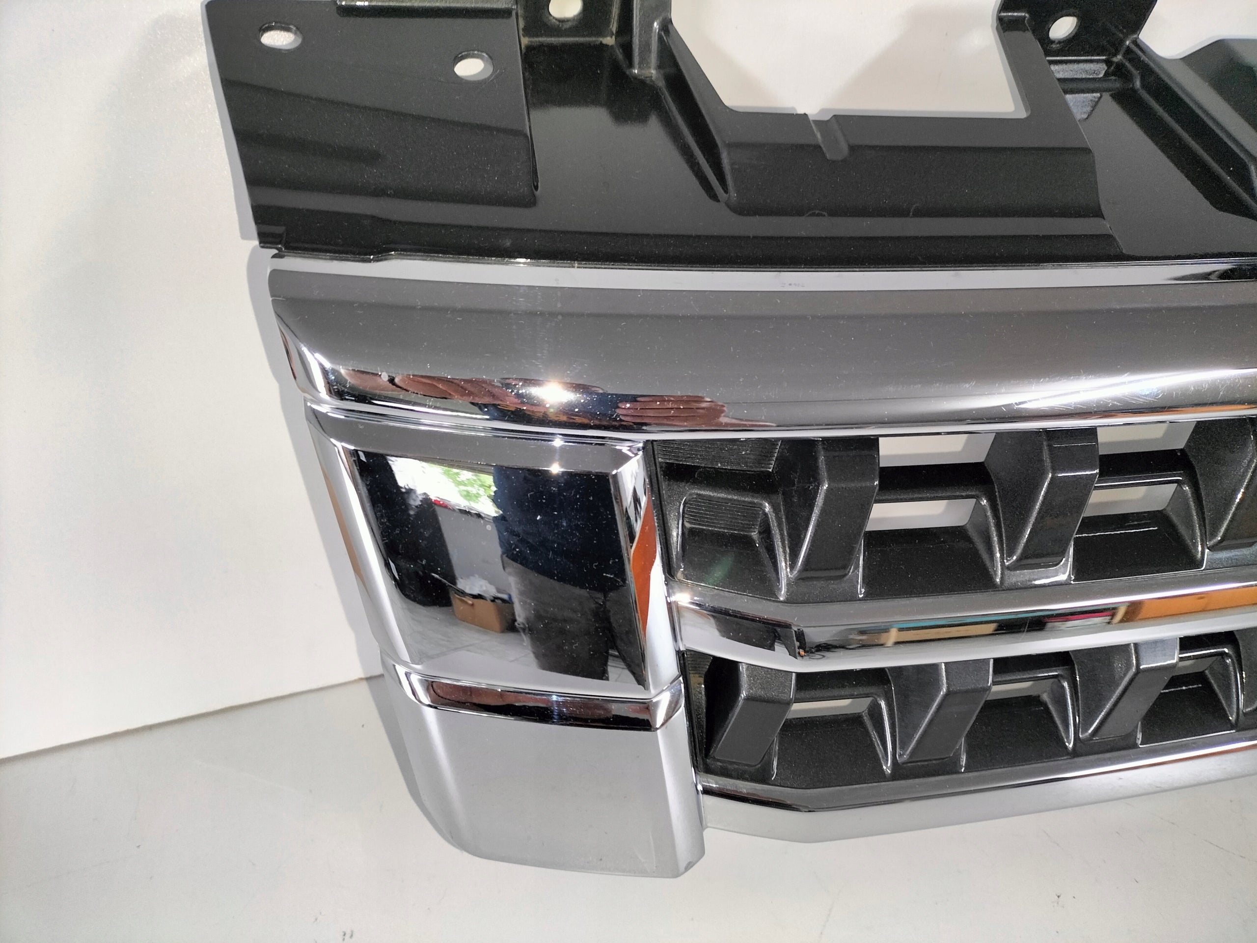 Kühlergrill Mitsubishi PAJERO FRONTGRILL 7450A975 Kühlergitter