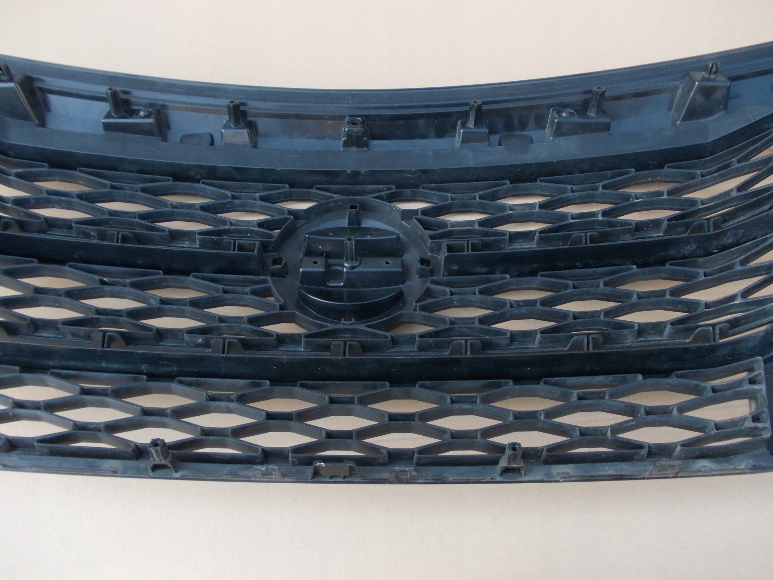 Kühlergrill Nissan NV300 FRONTGRILL 623102355r Kühlergitter