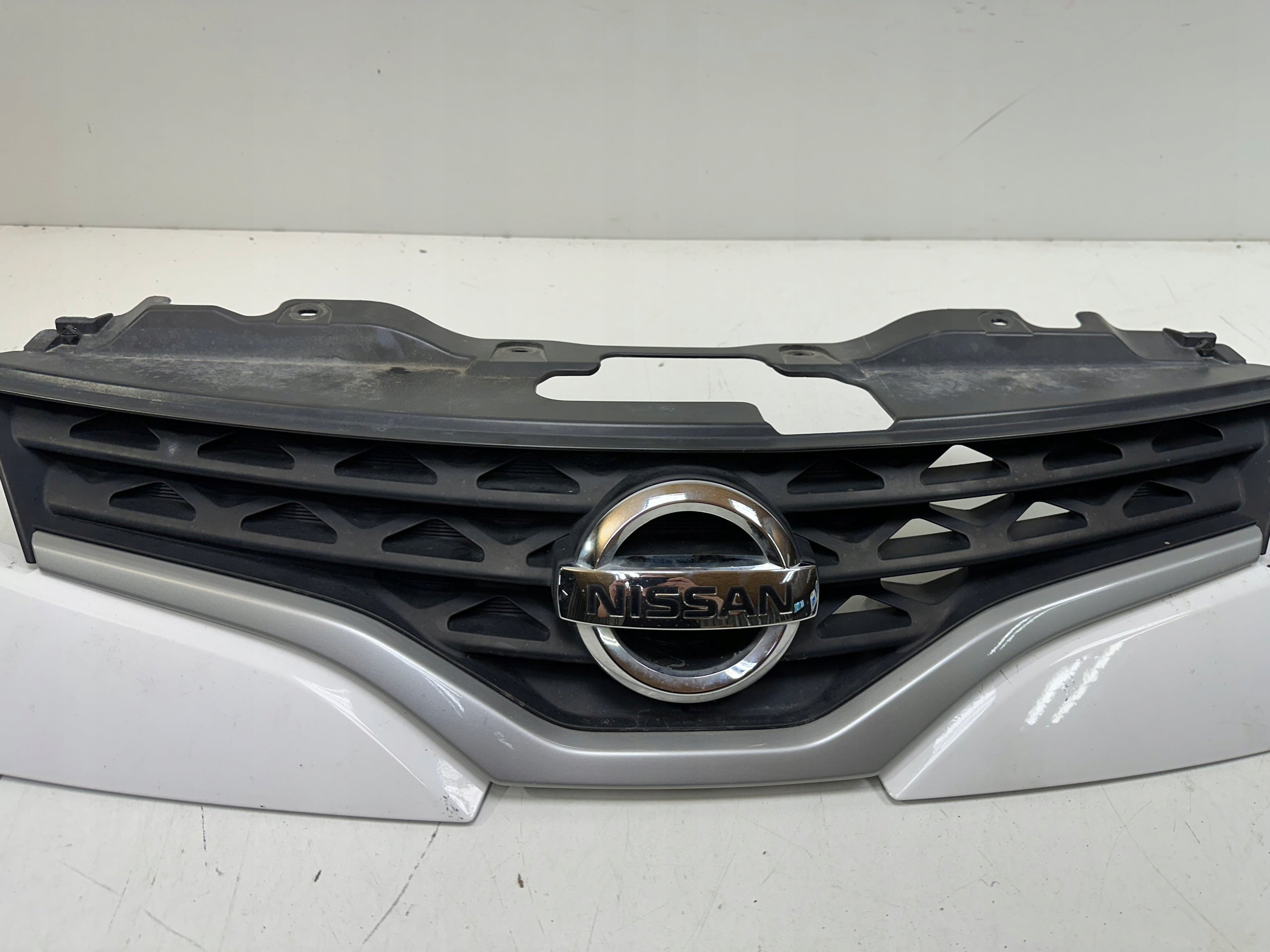 Kühlergrill Nissan NV200 FRONTGRILL Kühlergitter