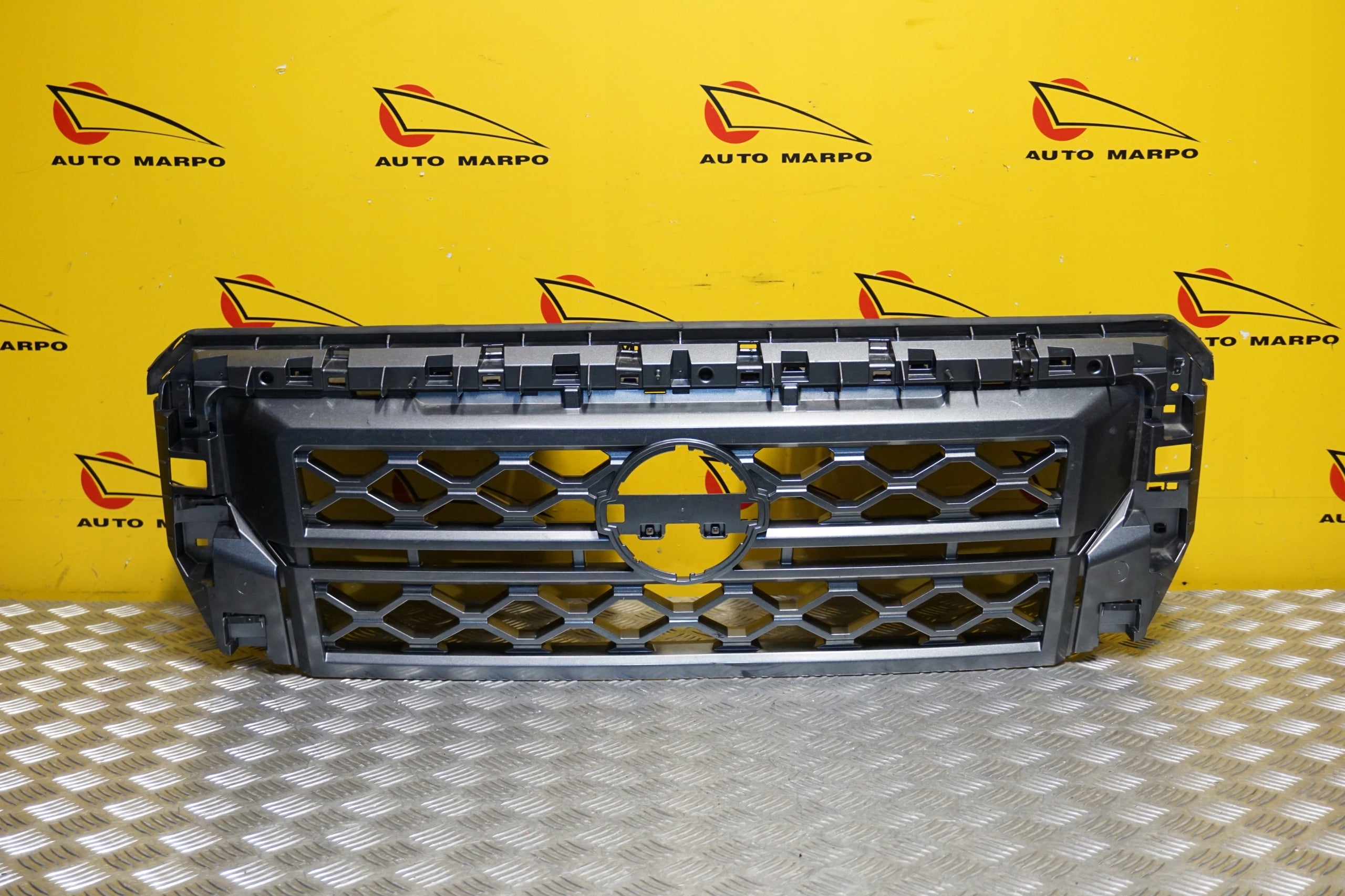 Kühlergrill Nissan 4 FRONTIER FRONTGRILL 623109BU0A Kühlergitter