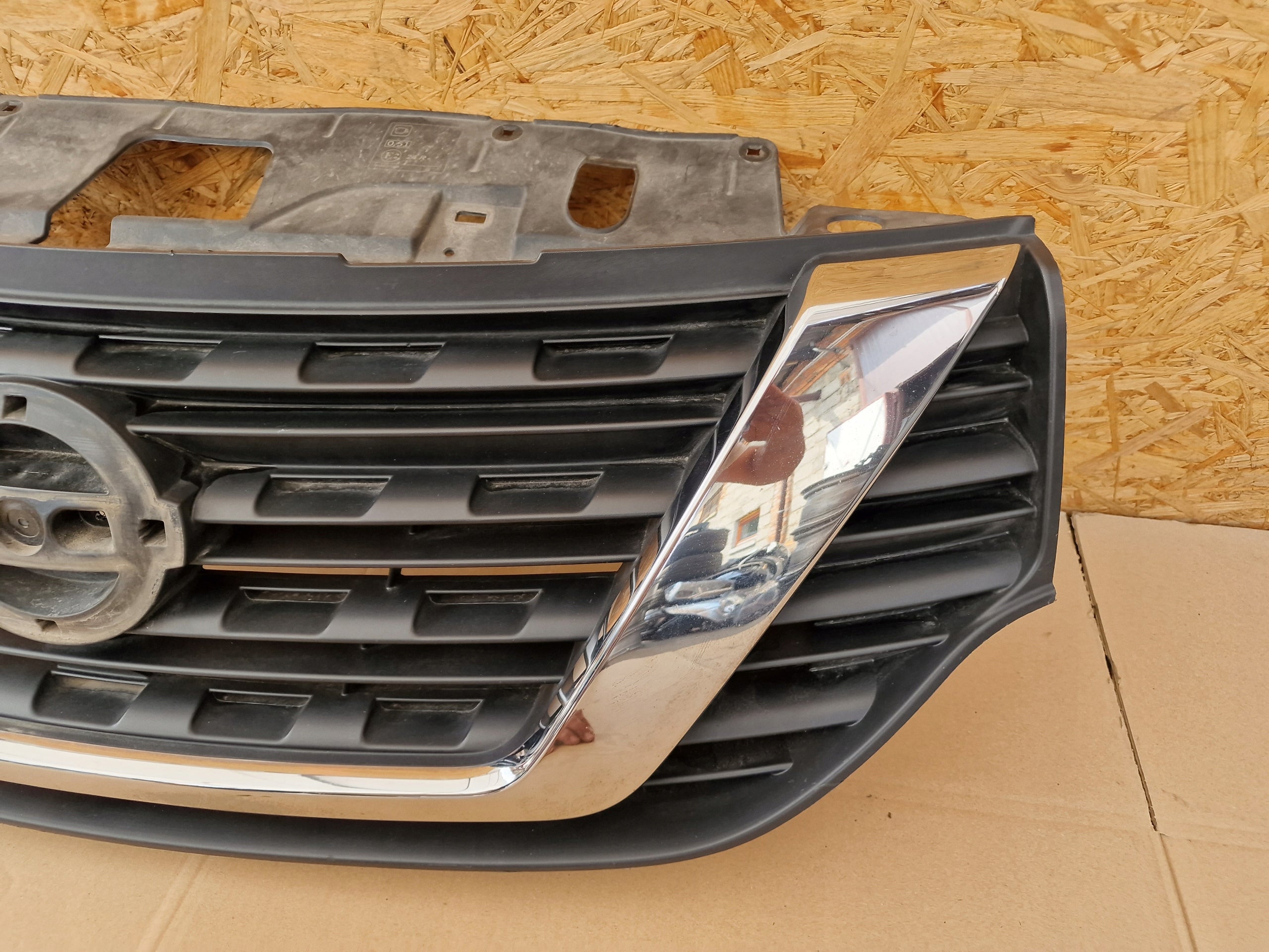 Kühlergrill Nissan NV300 FRONTGRILL Kühlergitter