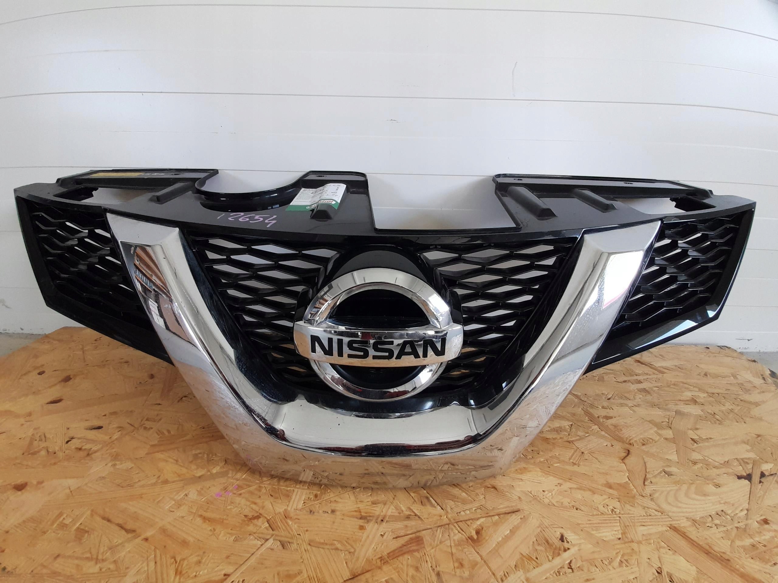  Kühlergrill Nissan X TRAIL T32 FRONTGRILL Kühlergitter product image