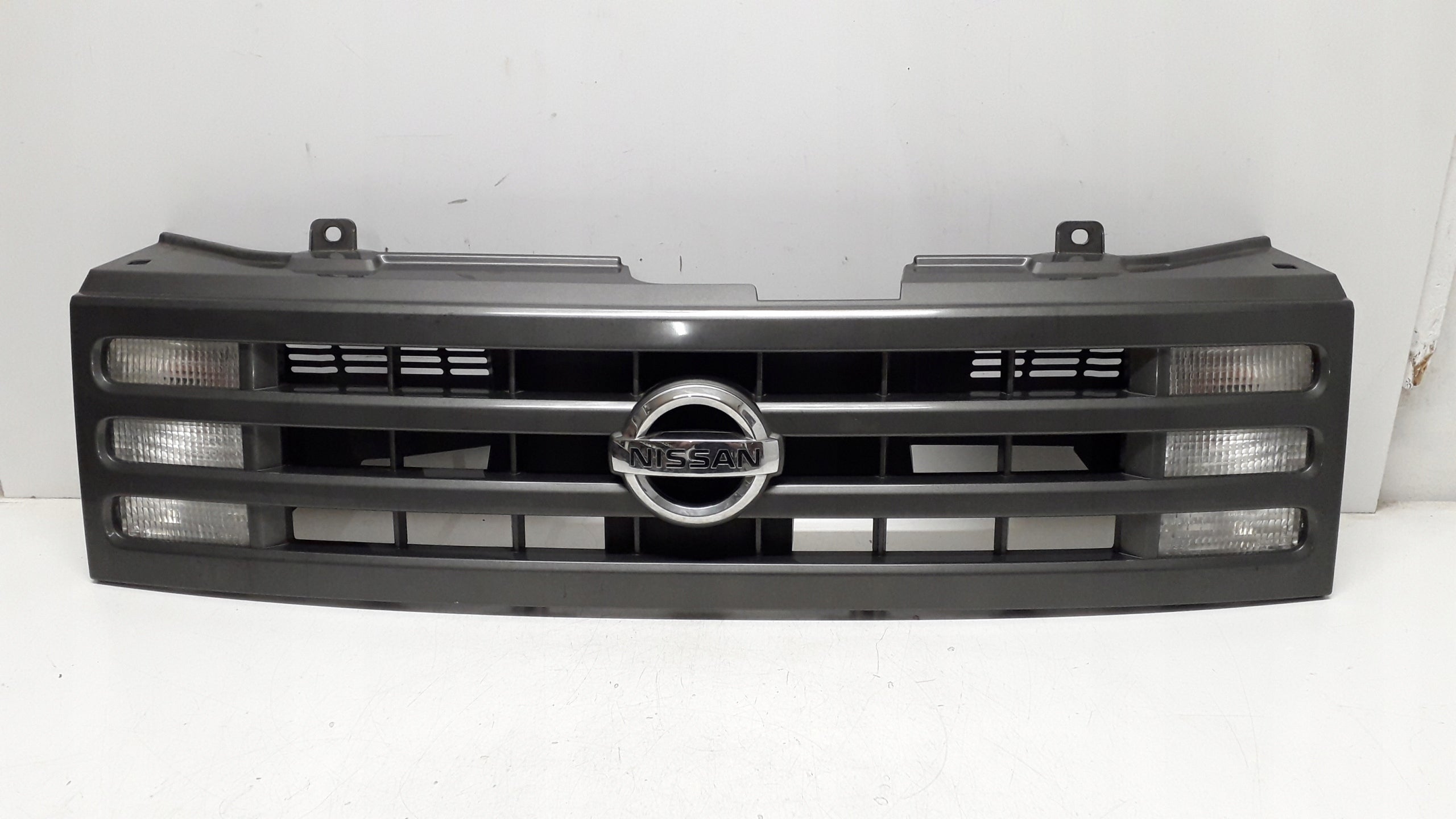 Kühlergrill Nissan CUBE FRONTGRILL 623123U800 Kühlergitter