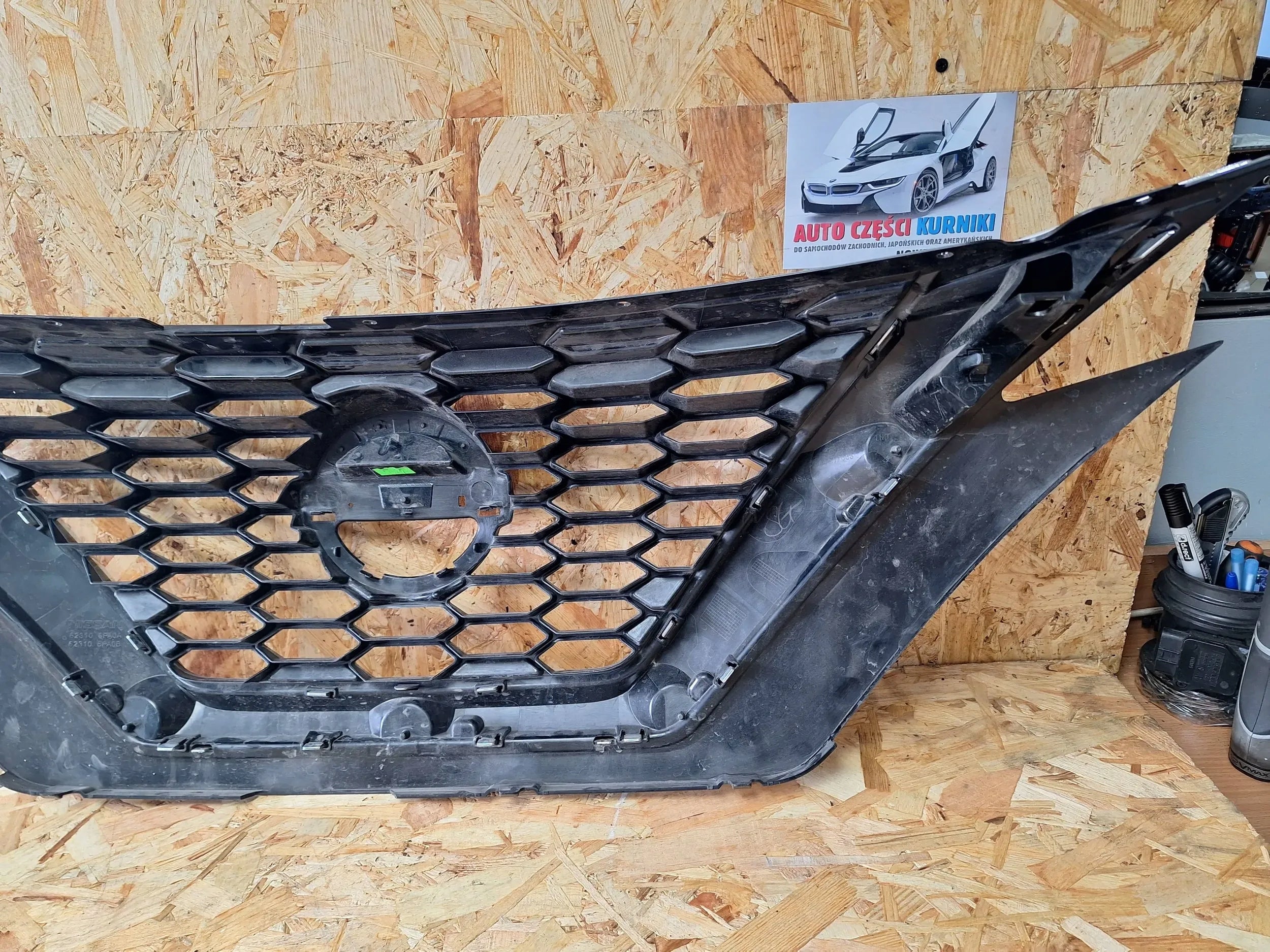 Kühlergrill Nissan JUKE F16 FRONTGRILL 623106PA0A Kühlergitter