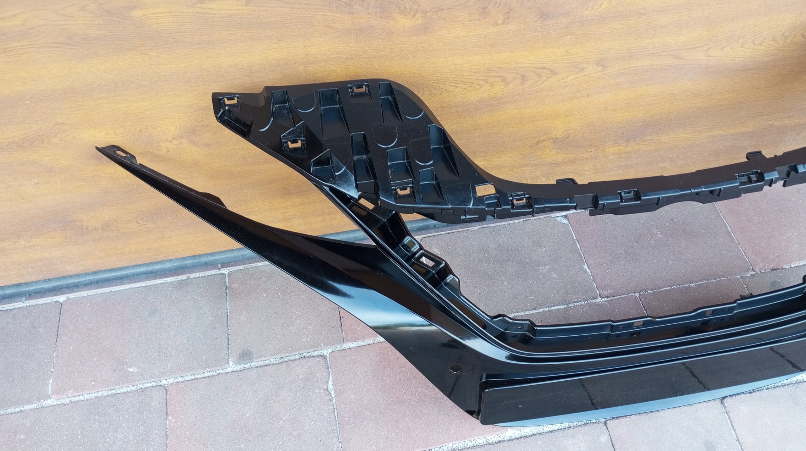 Kühlergrill Nissan ZE1 LEAF FRONTGRILL 620706WK6A Kühlergitter