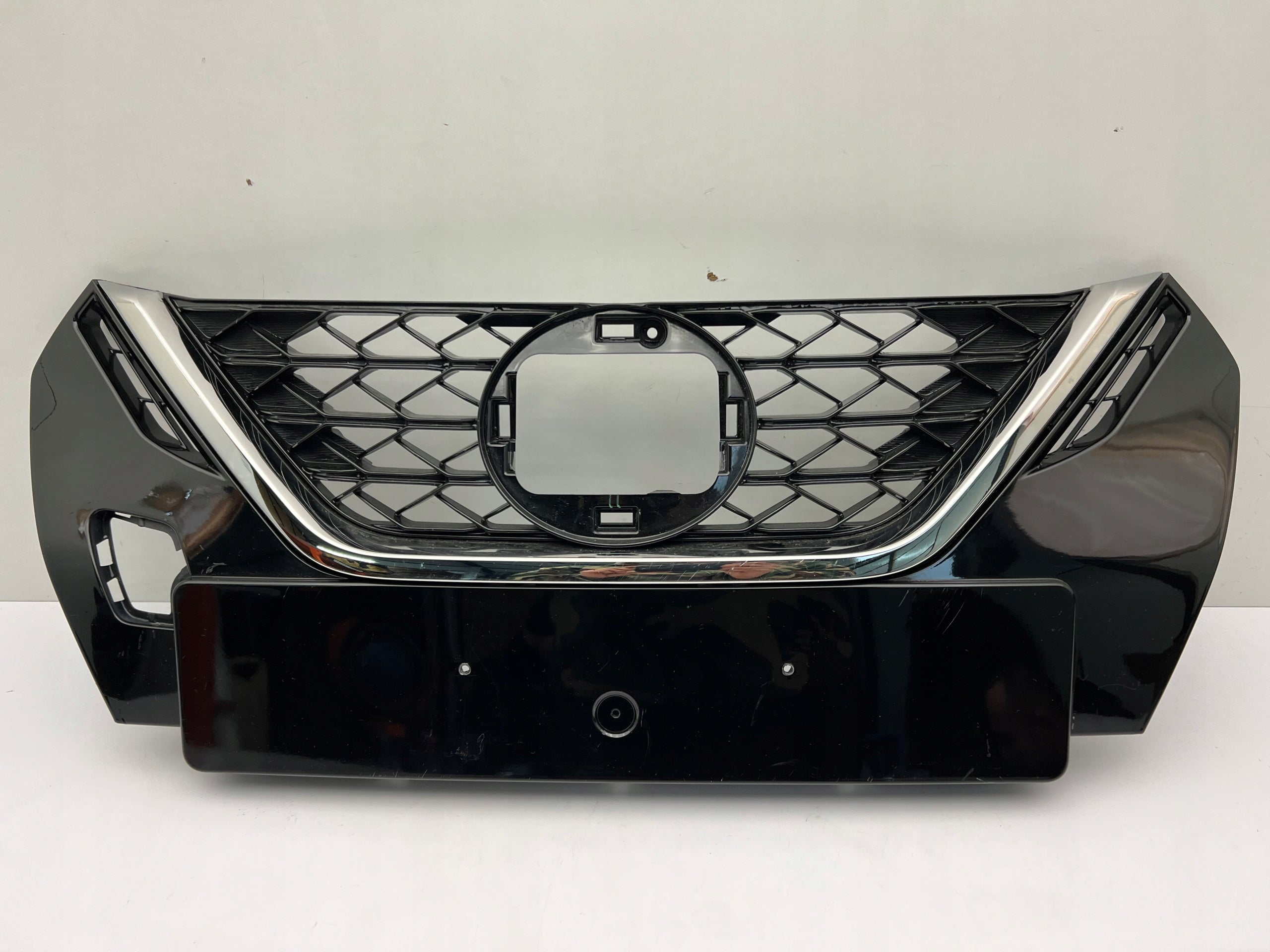  Kühlergrill Nissan MICRA K14 FRONTGRILL 623105FP0A Kühlergitter product image