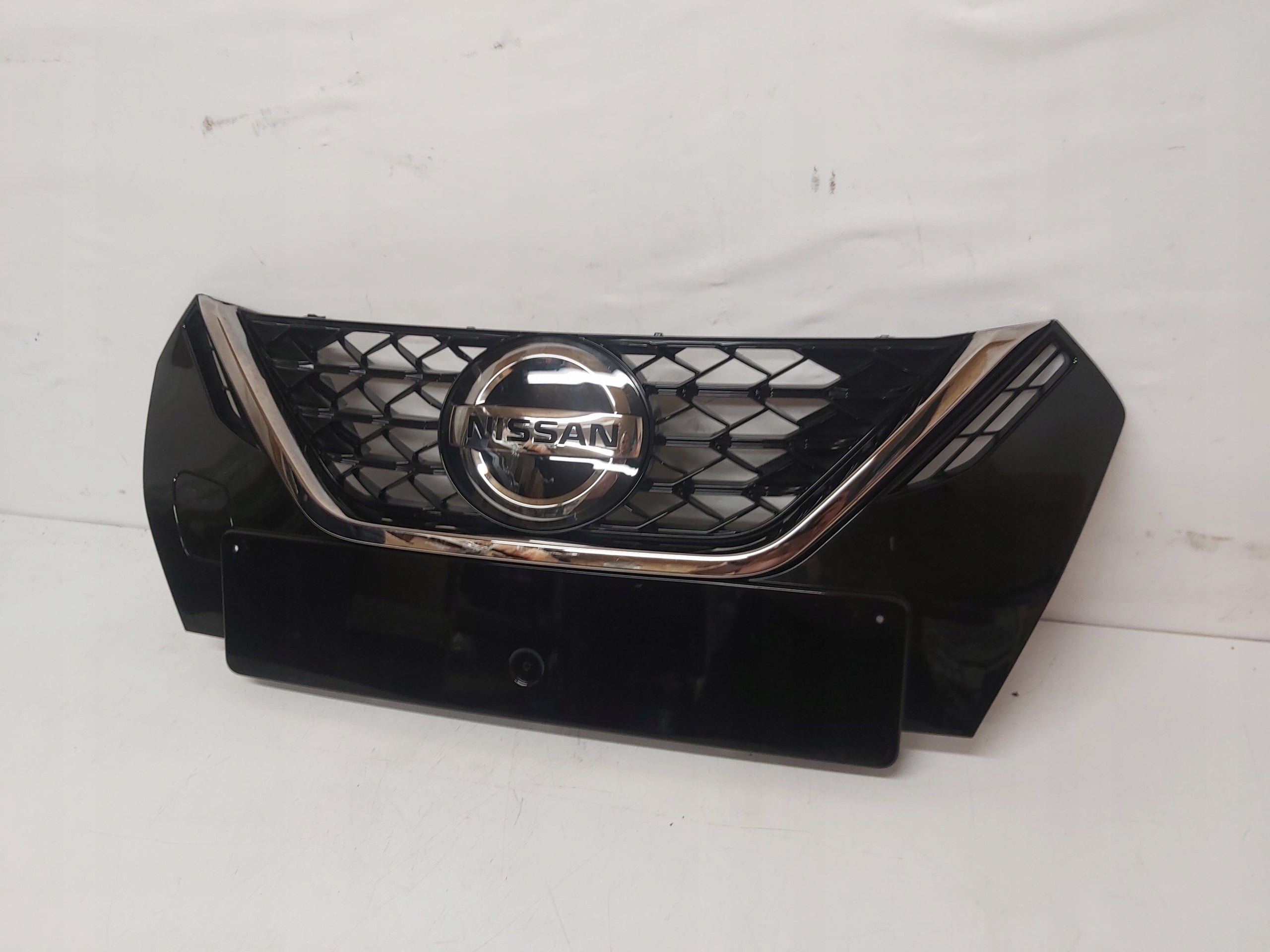 Kühlergrill Nissan MICRA K14 FRONTGRILL 623105FP0A Kühlergitter