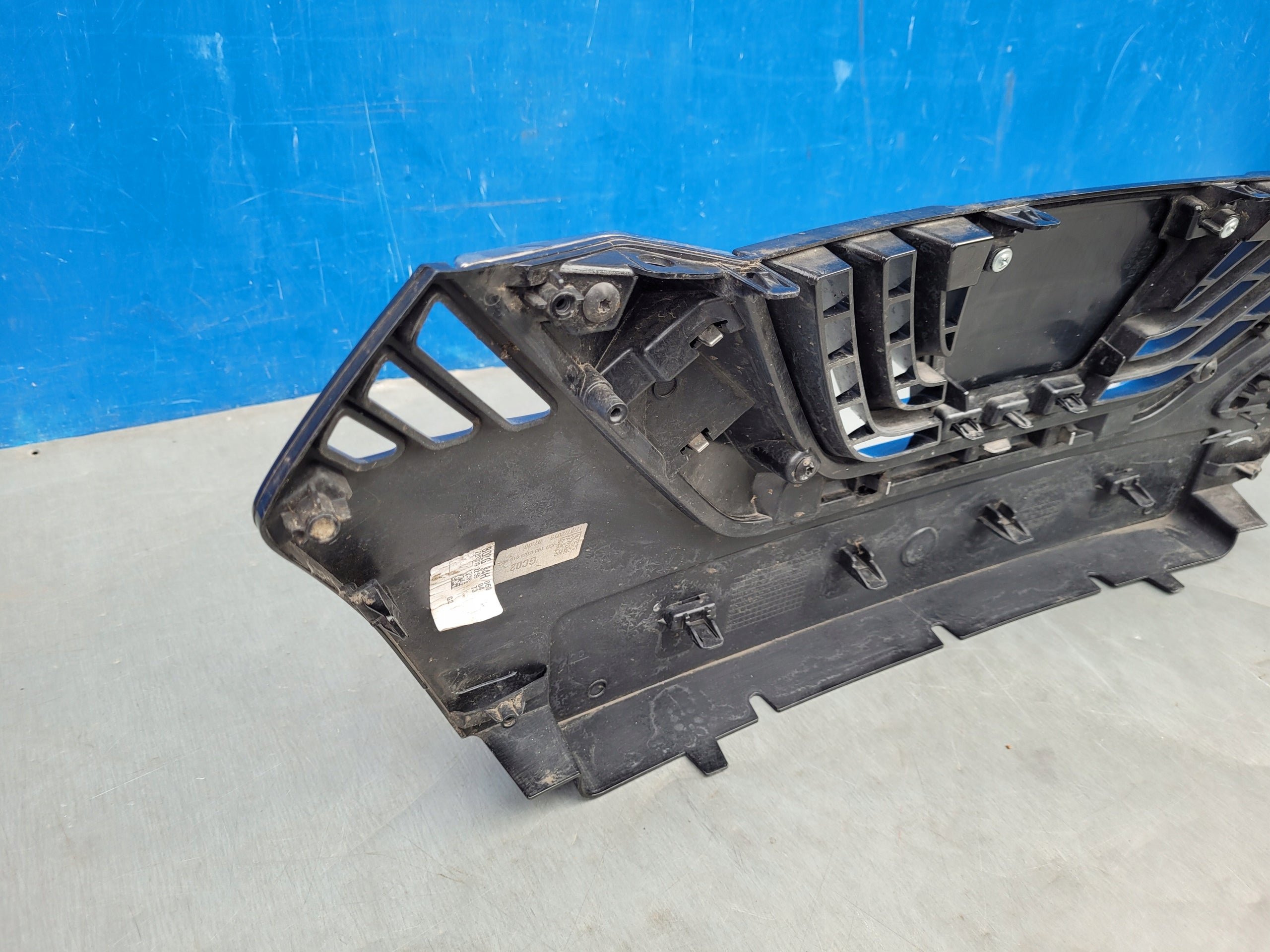 Kühlergrill Nissan MICRA K14 FRONTGRILL 623105FA0A Kühlergitter