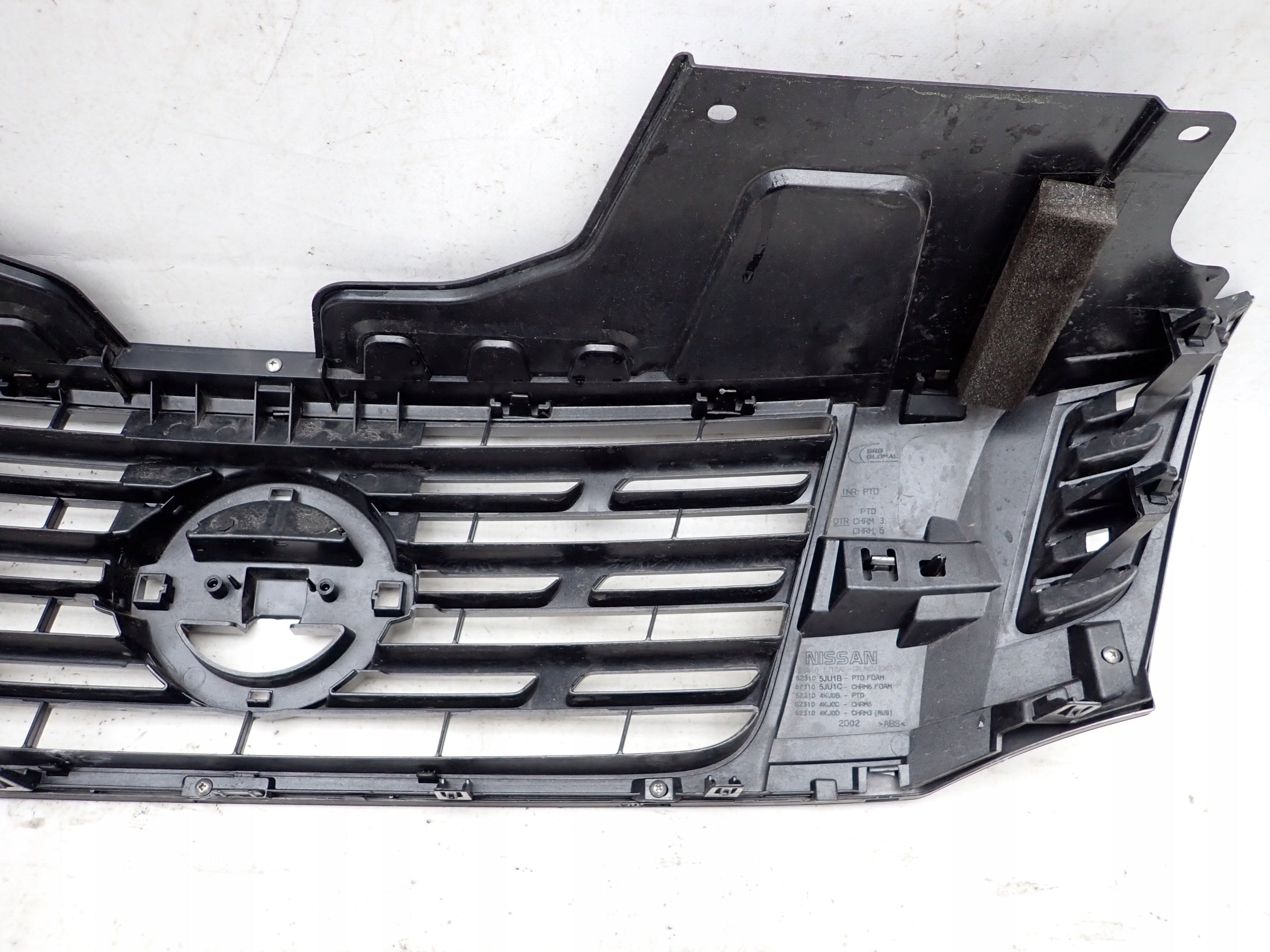 Kühlergrill Nissan NAVARA 4 FRONTGRILL 623105JU1B Kühlergitter