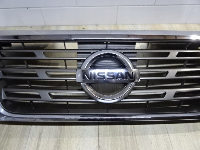 Kühlergrill Nissan NAVARA NP300 FRONTGRILL 623105JU1C Kühlergitter