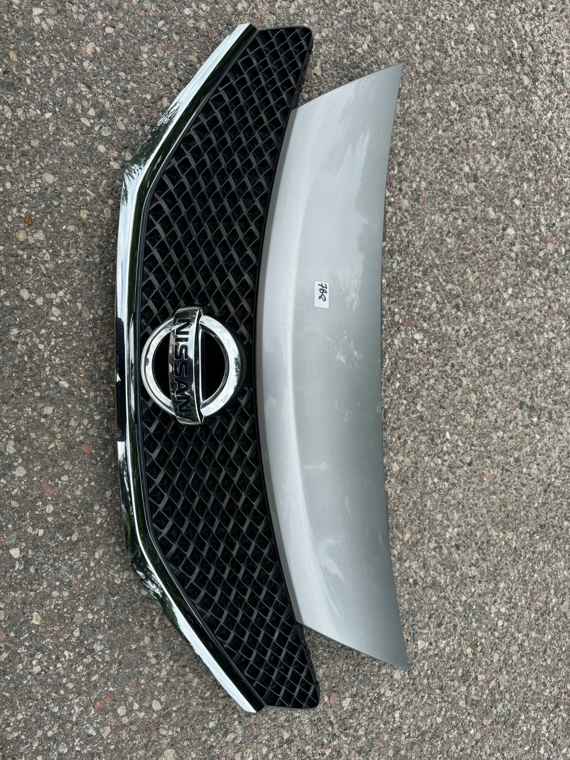  Kühlergrill Nissan NOTE E12 FRONTGRILL Kühlergitter product image