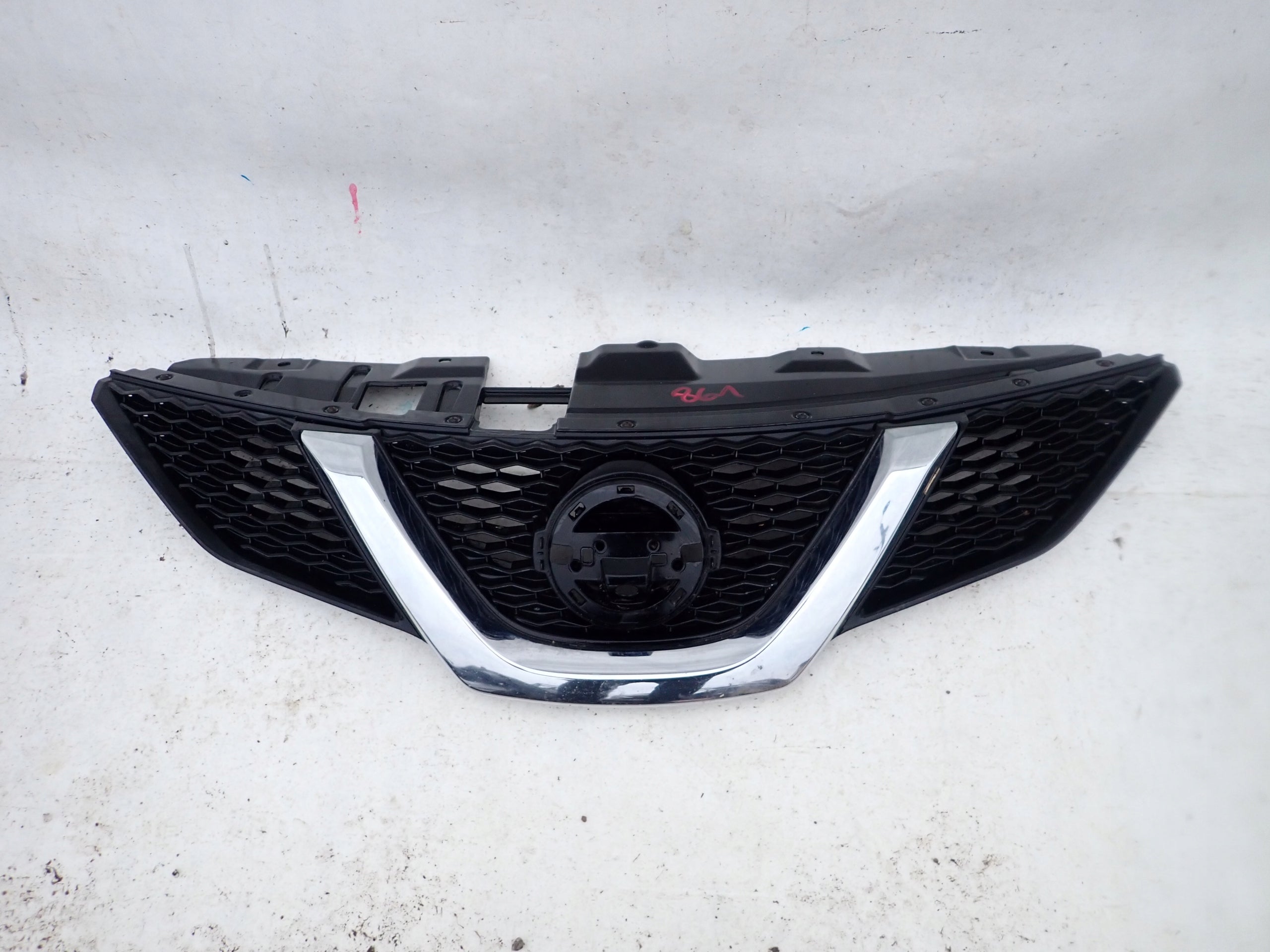  Kühlergrill Nissan QASHQAI FRONTGRILL 623104EA1D Kühlergitter product image