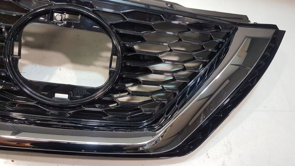 Kühlergrill Nissan QASHQAI FRONTGRILL 62310HV3Ni Kühlergitter