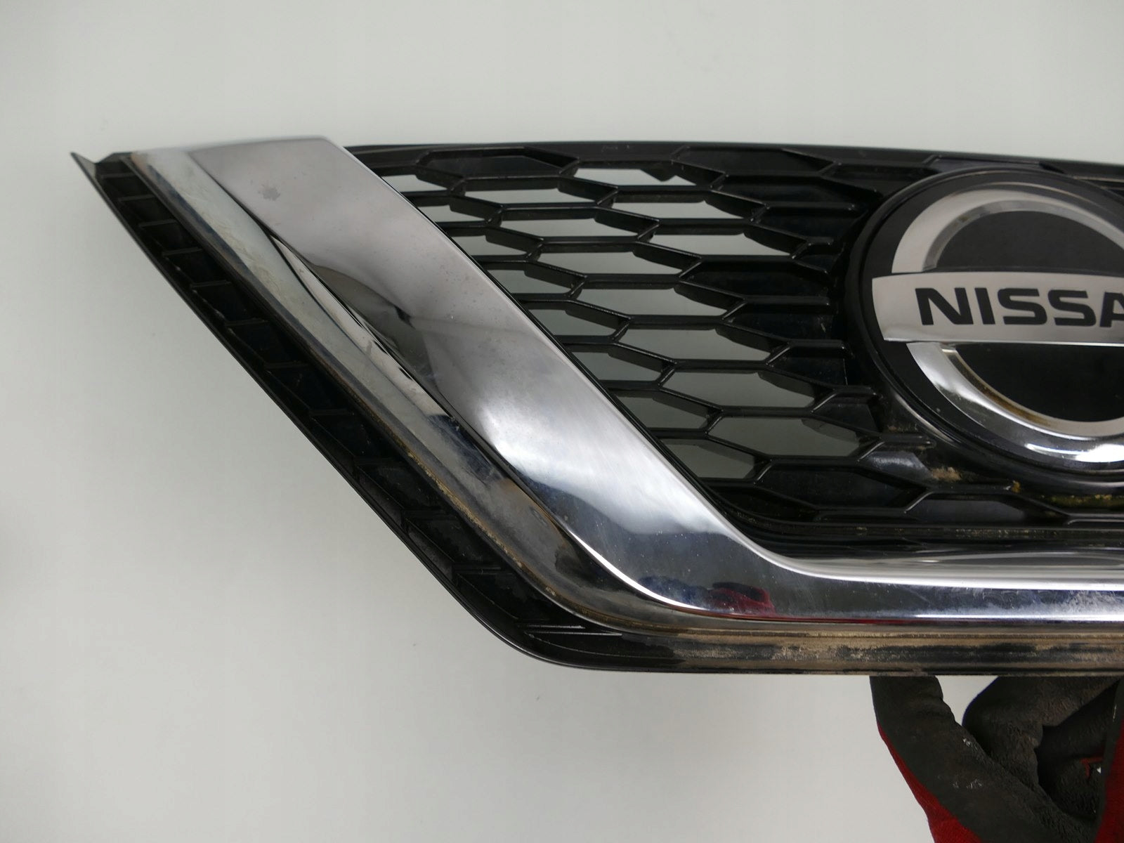 Kühlergrill Nissan QASHQAI J11 FRONTGRILL 62310HV3at Kühlergitter