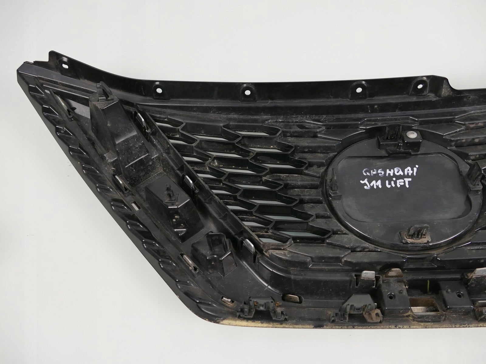 Kühlergrill Nissan QASHQAI J11 FRONTGRILL 62310HV3at Kühlergitter