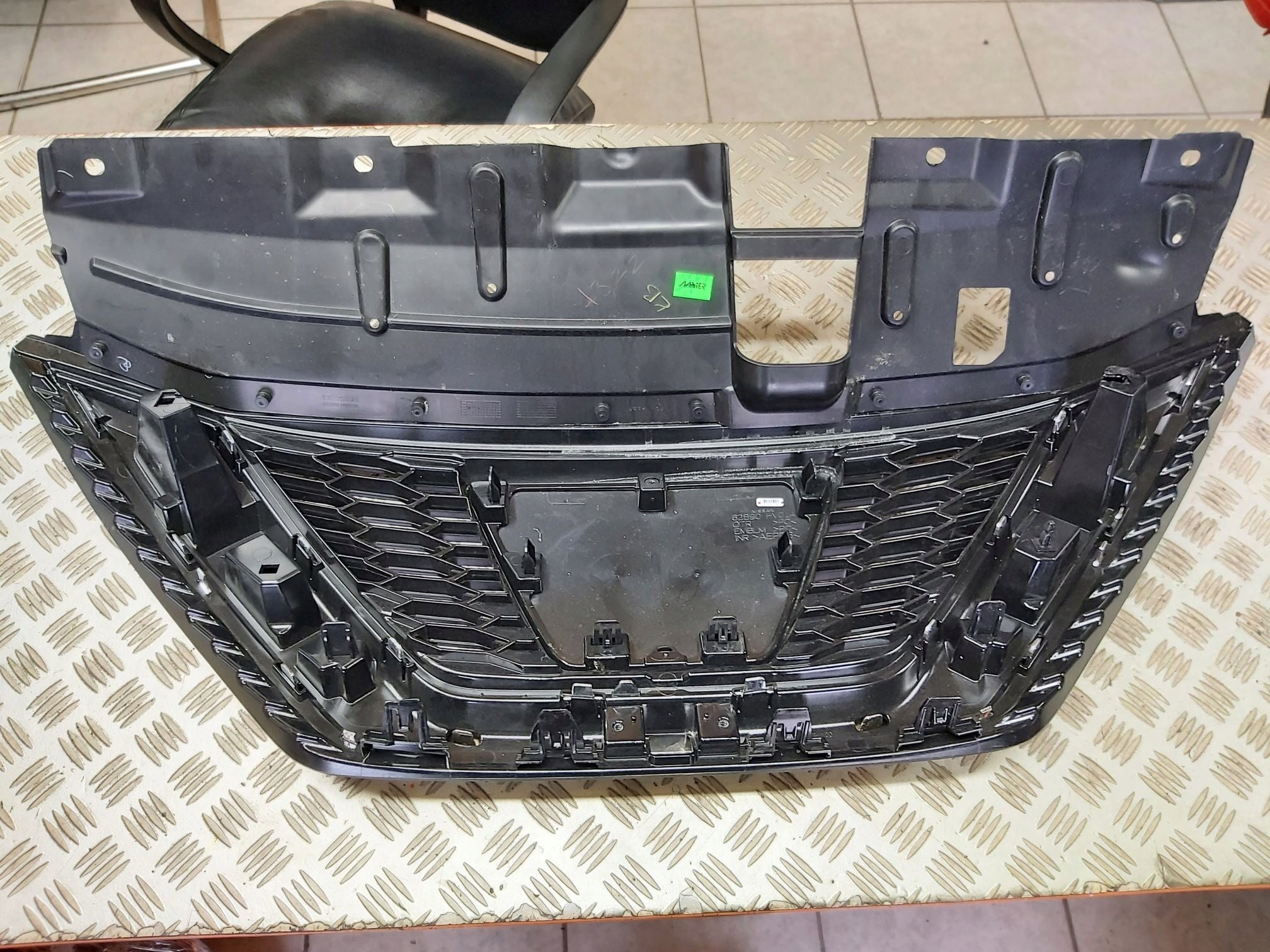 Kühlergrill Nissan QASHQAI FRONTGRILL Kühlergitter