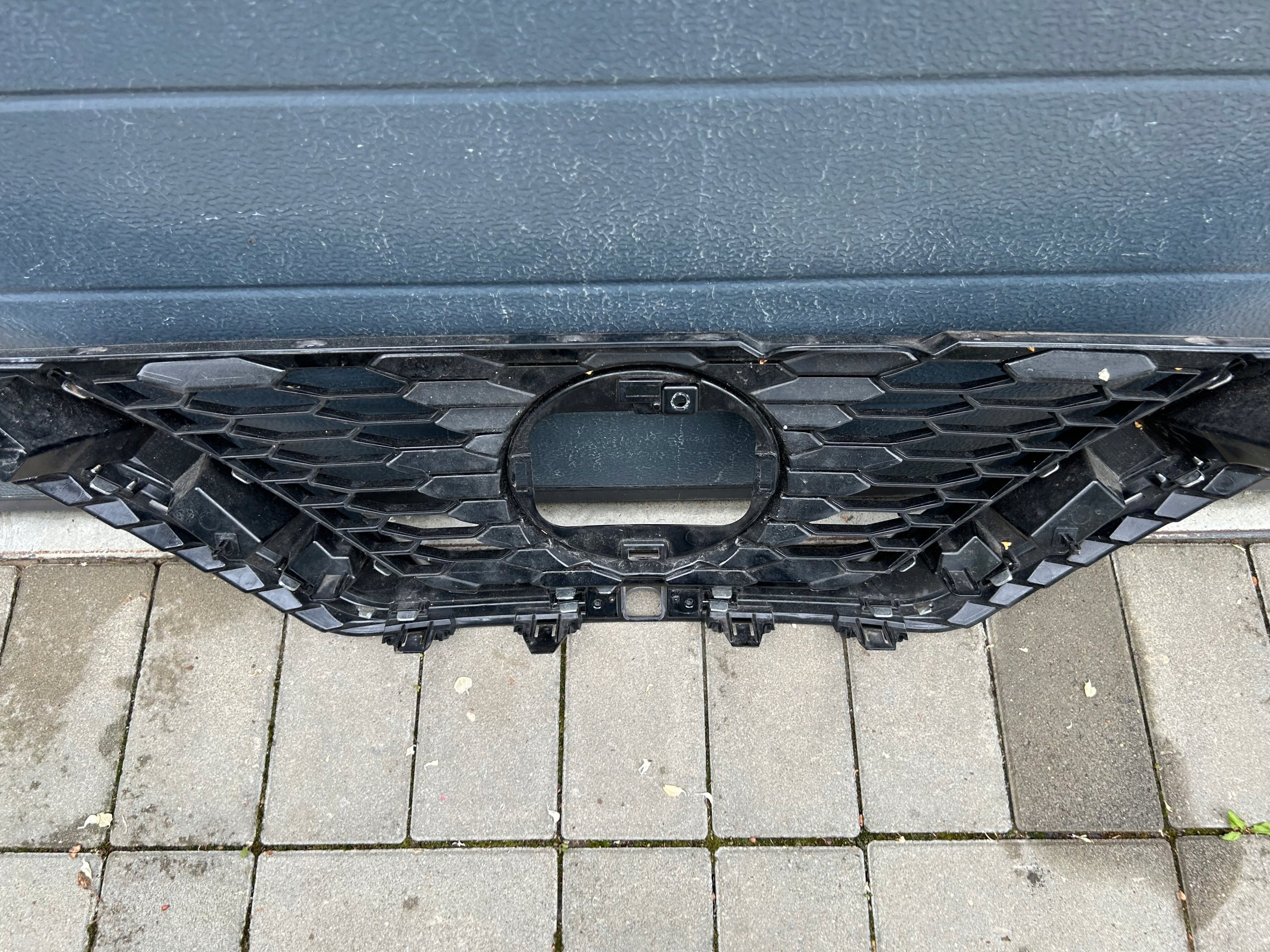 Kühlergrill Nissan QASHQAI J11 FRONTGRILL Kühlergitter