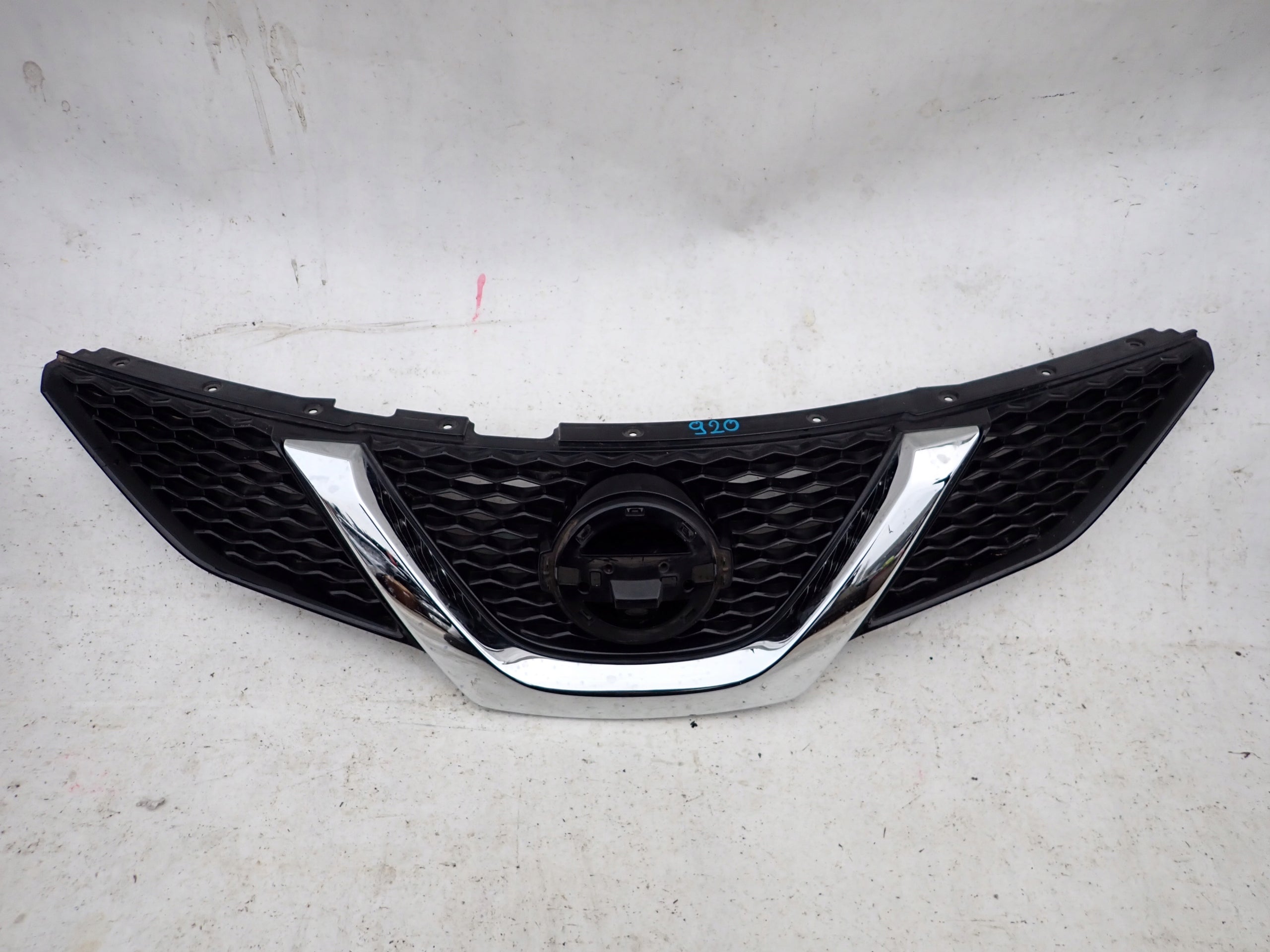  Kühlergrill Nissan QASHQAI FRONTGRILL 623104EA1D Kühlergitter product image