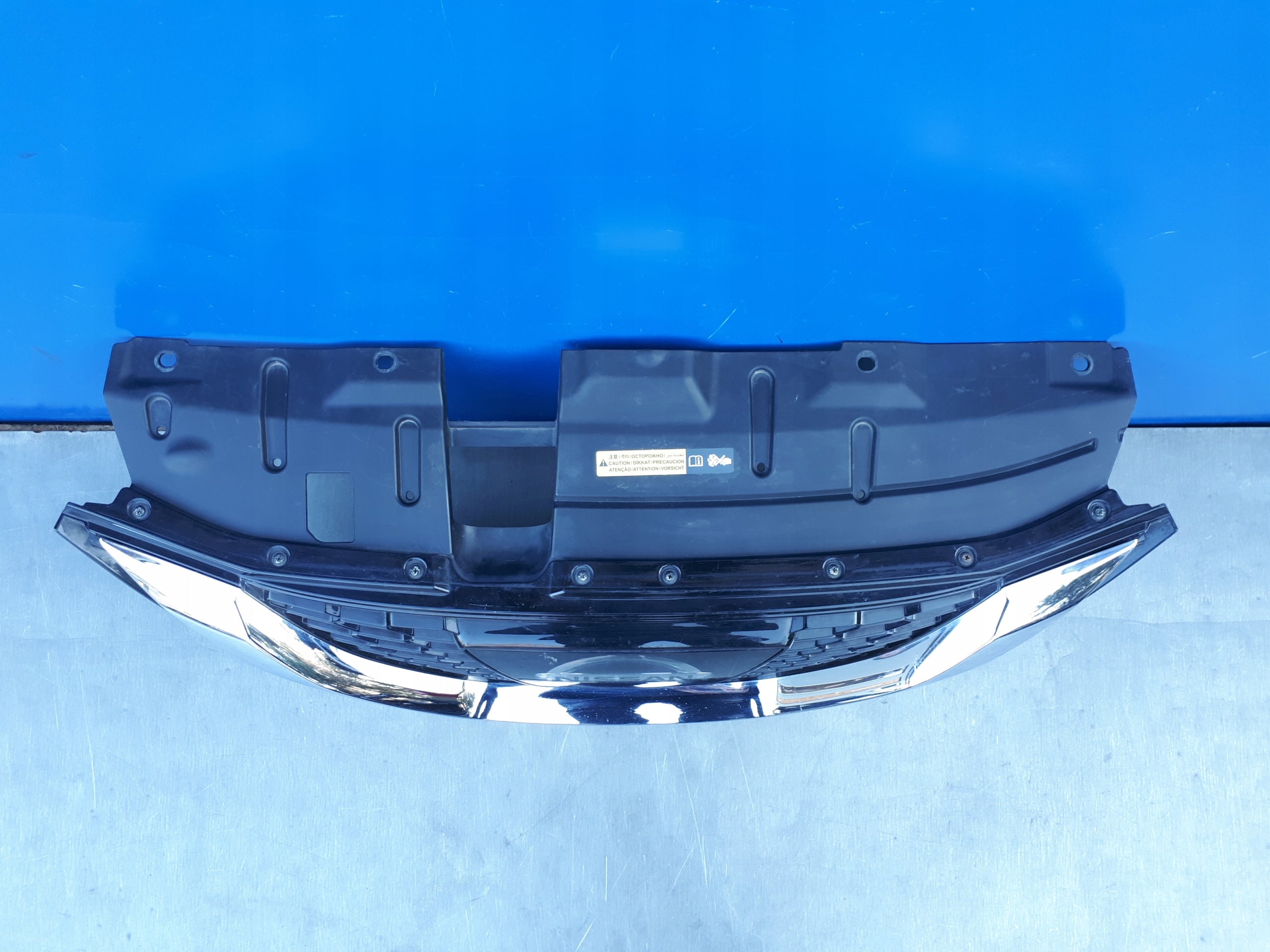 Kühlergrill Nissan QASHQAI J11 FRONTGRILL 62310HV00A Kühlergitter