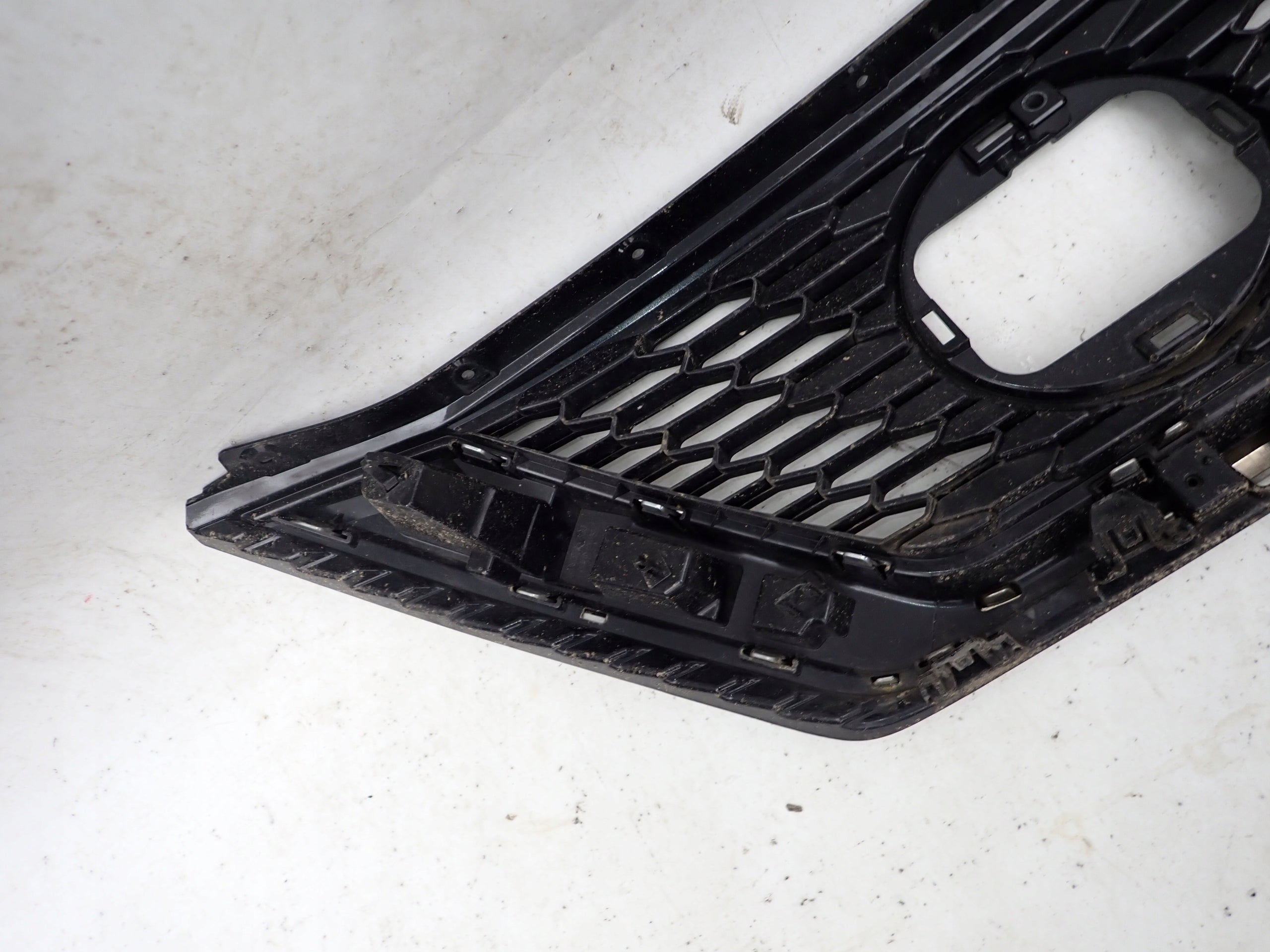 Kühlergrill Nissan QASHQAI J11 FRONTGRILL 62310HV362 Kühlergitter