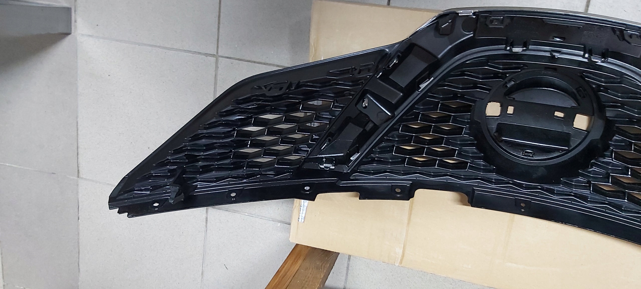 Kühlergrill Nissan J11 4 QASHQAI FRONTGRILL 623124EA0D Kühlergitter