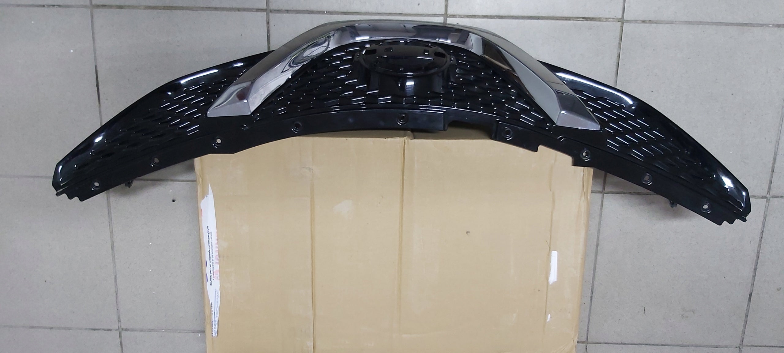 Kühlergrill Nissan J11 4 QASHQAI FRONTGRILL 623124EA0D Kühlergitter