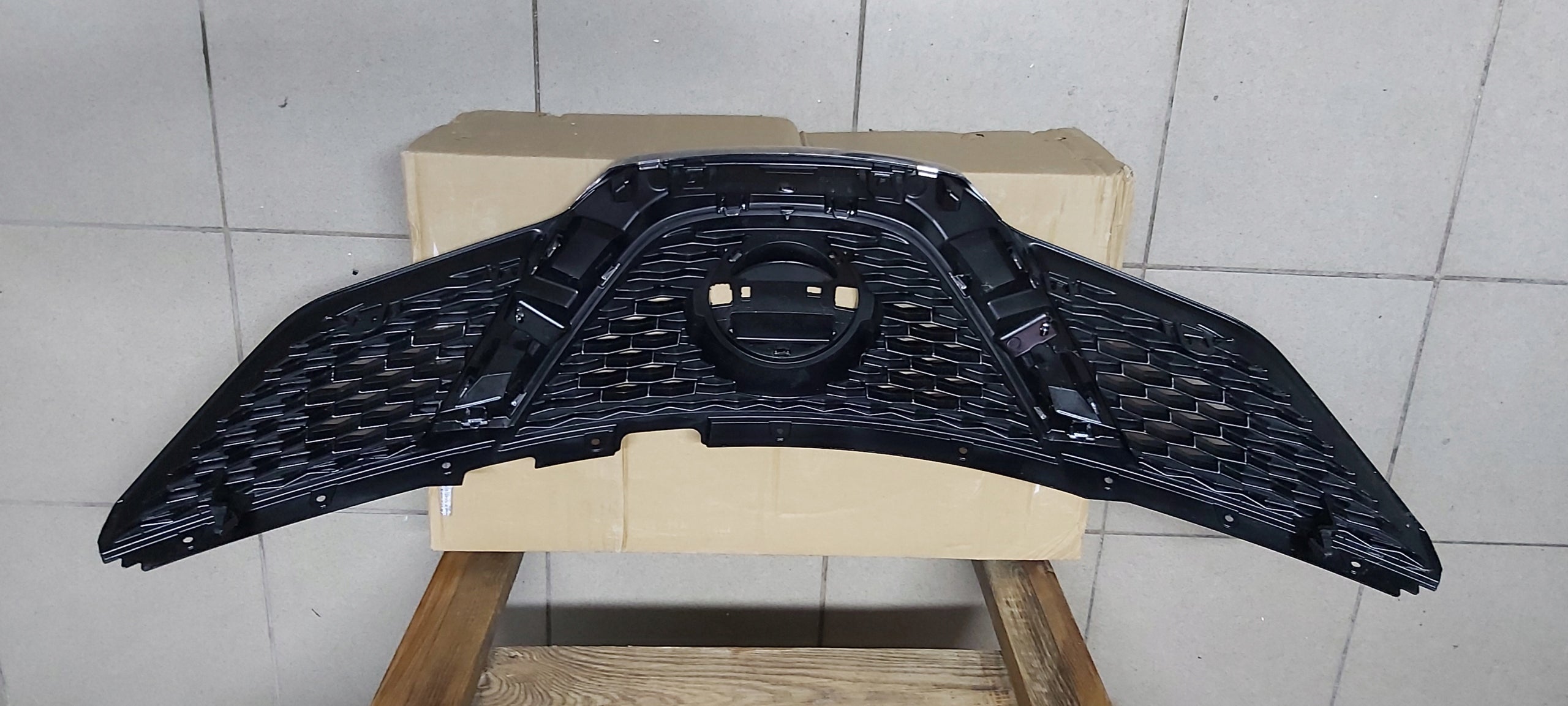 Kühlergrill Nissan J11 4 QASHQAI FRONTGRILL 623124EA0D Kühlergitter