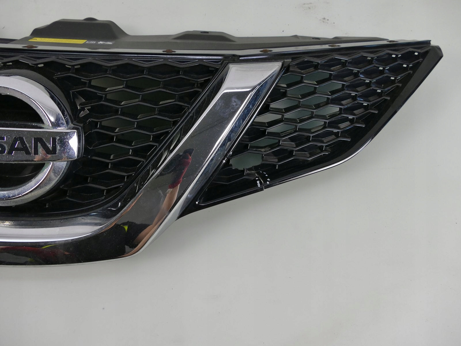 Kühlergrill Nissan 4 QASHQAI J11 FRONTGRILL 623124EA0D Kühlergitter