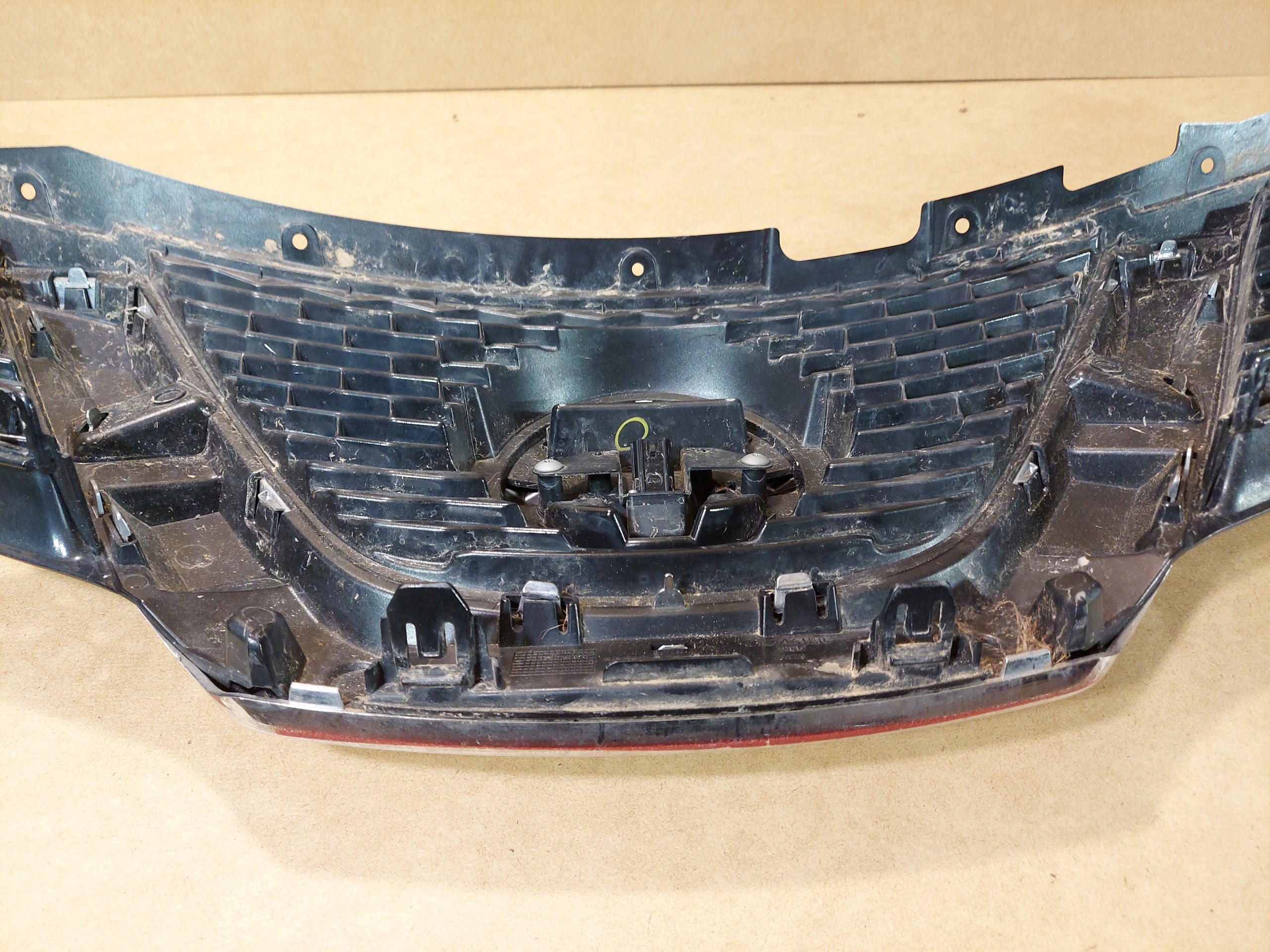 Kühlergrill Nissan 4 QASHQAI J11 FRONTGRILL 623124EA0D Kühlergitter