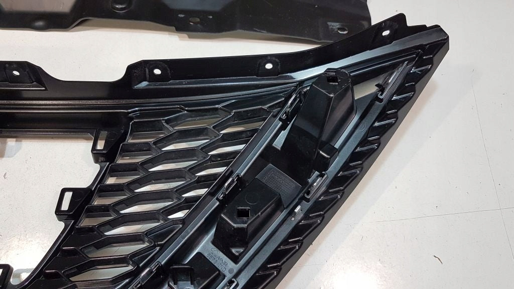 Kühlergrill Nissan QASHQAI FRONTGRILL 62310HV00A Kühlergitter