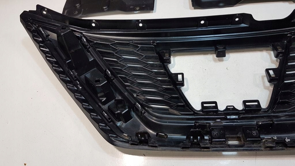 Kühlergrill Nissan QASHQAI FRONTGRILL 62310HV00A Kühlergitter