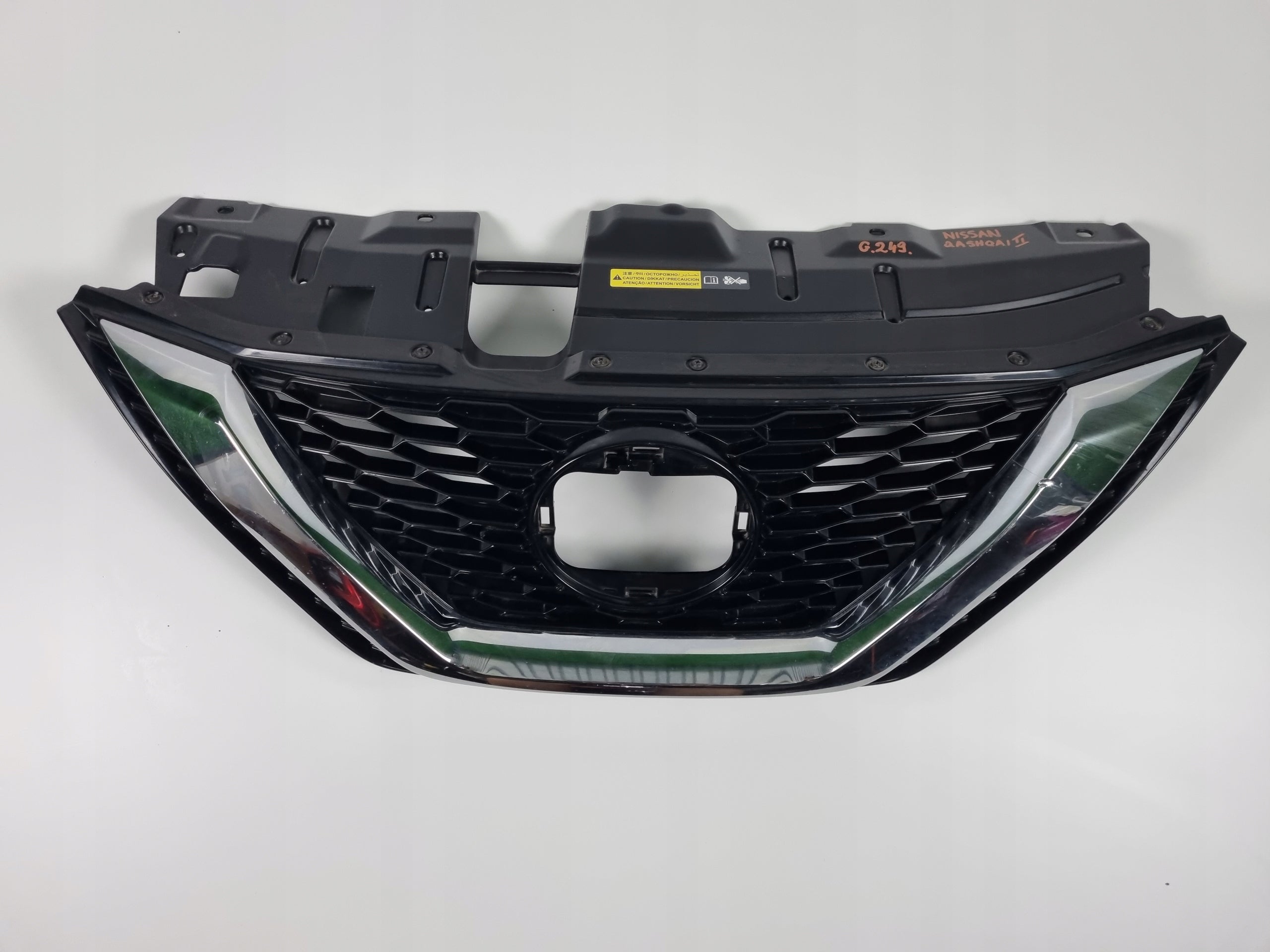 Kühlergrill Nissan QASHQAI J11 FRONTGRILL 62398HV80A Kühlergitter