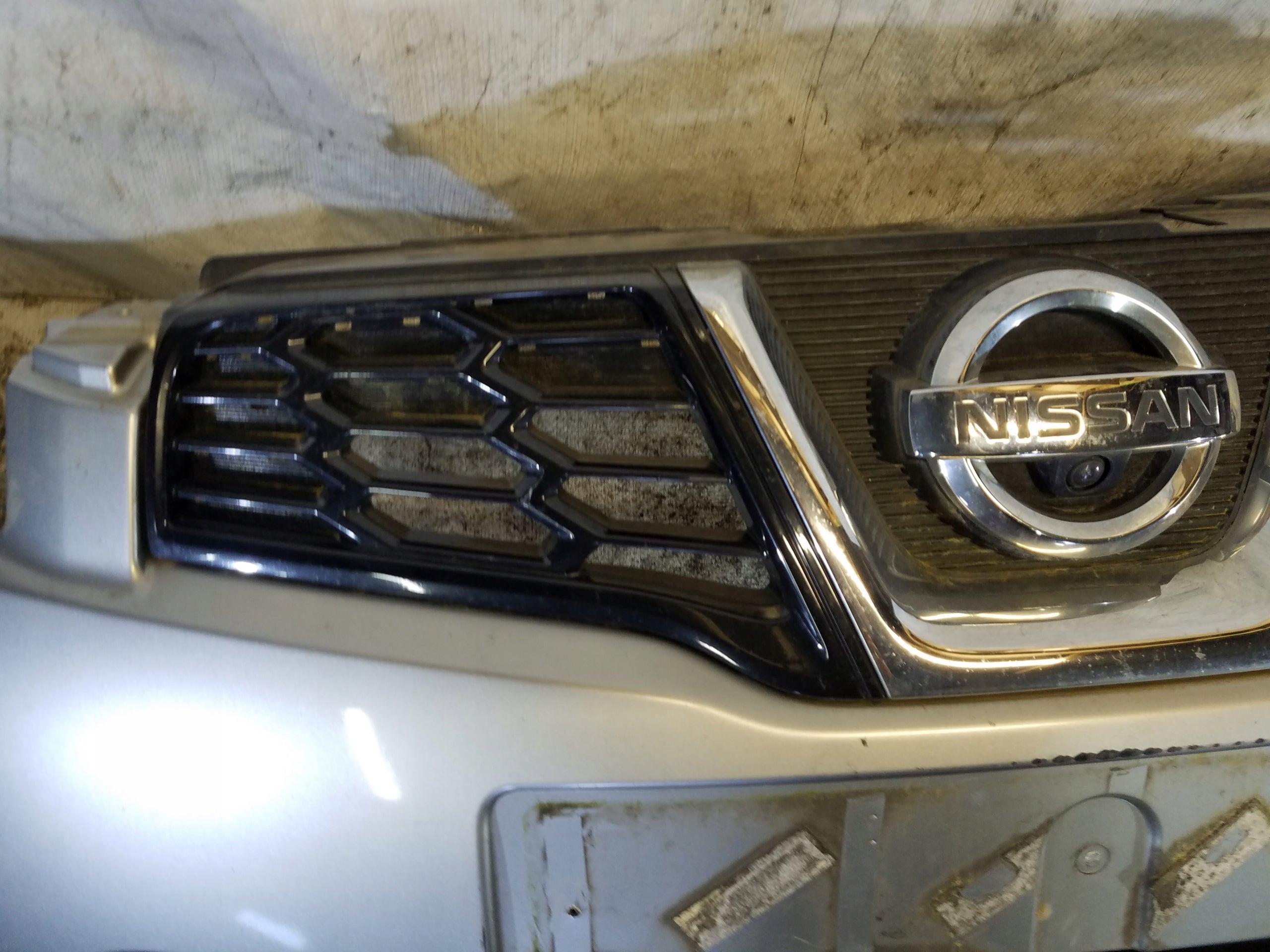 Kühlergrill Nissan QASHQAI J10 FRONTGRILL Kühlergitter