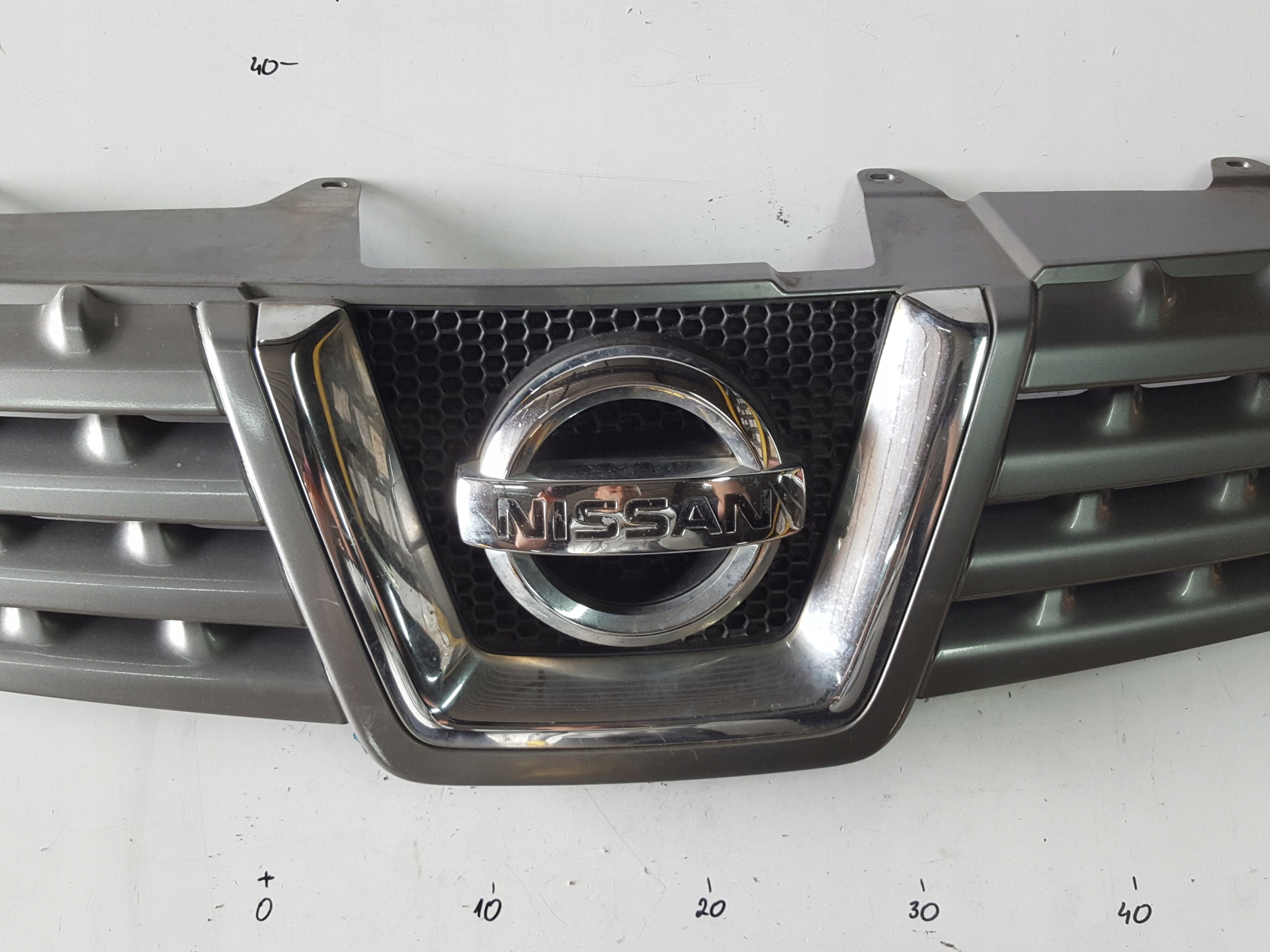 Kühlergrill Nissan J10 QASHQAI FRONTGRILL Kühlergitter