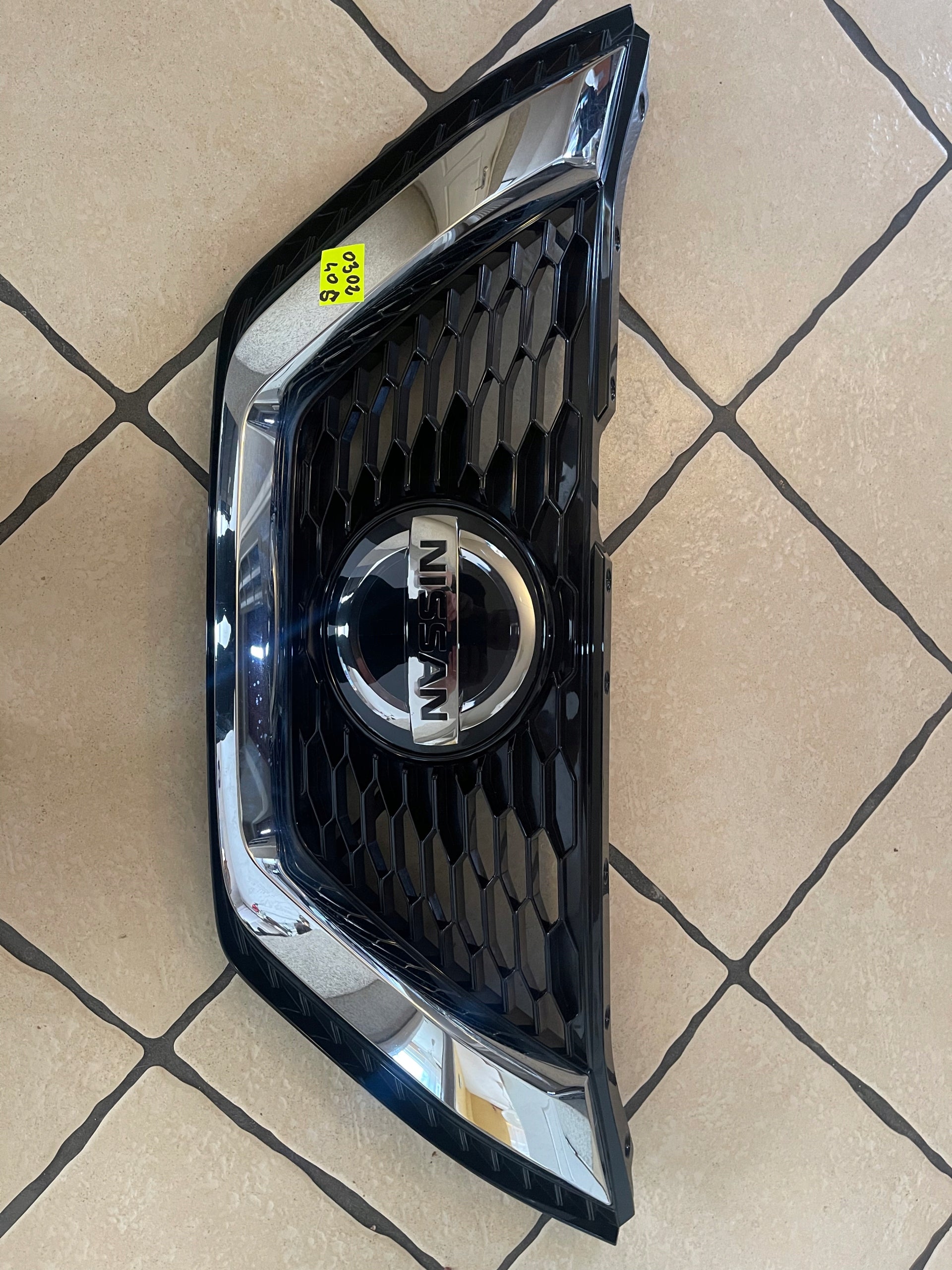 Kühlergrill Nissan QASHQAI FRONTGRILL Kühlergitter