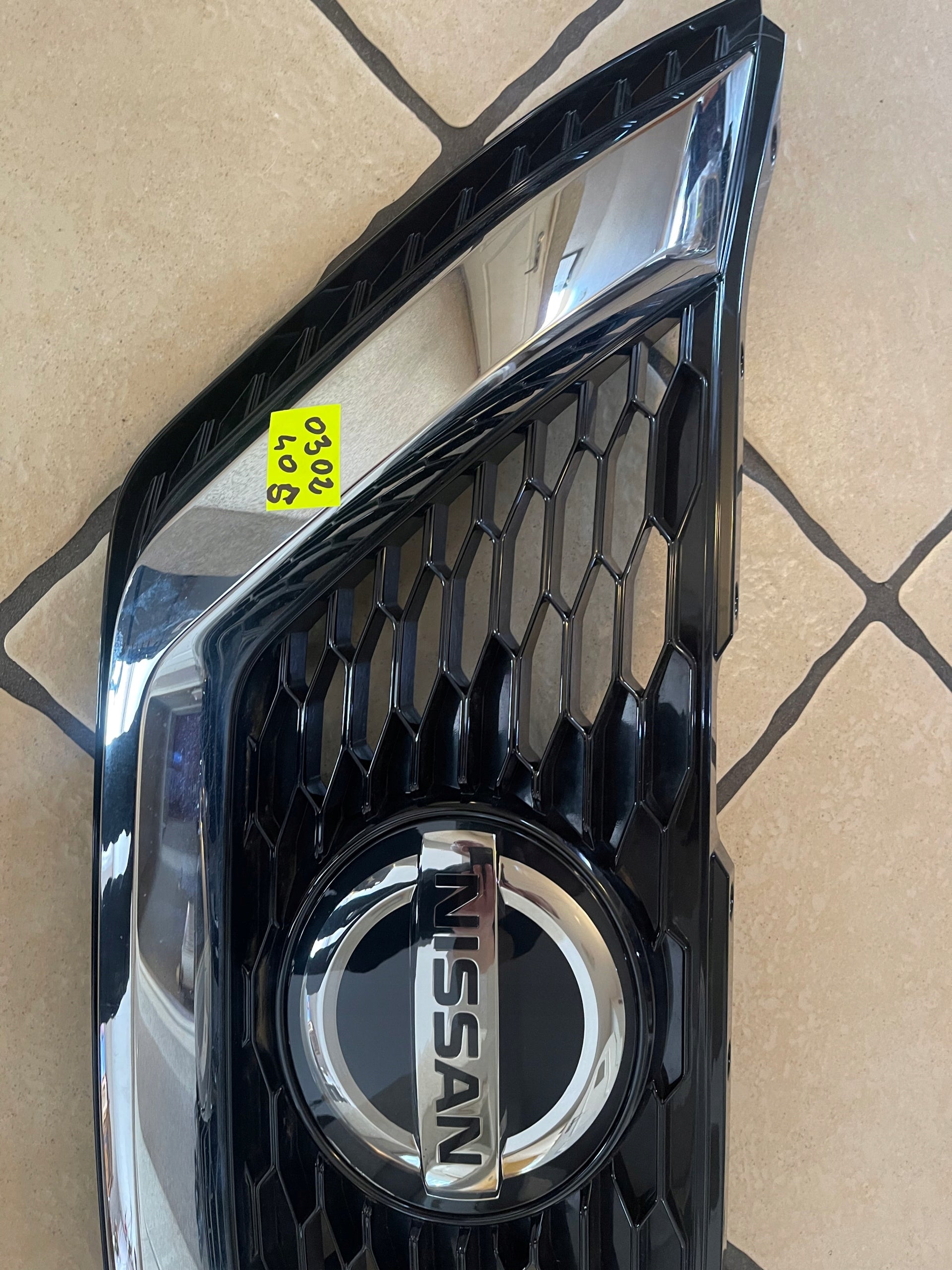 Kühlergrill Nissan QASHQAI FRONTGRILL Kühlergitter