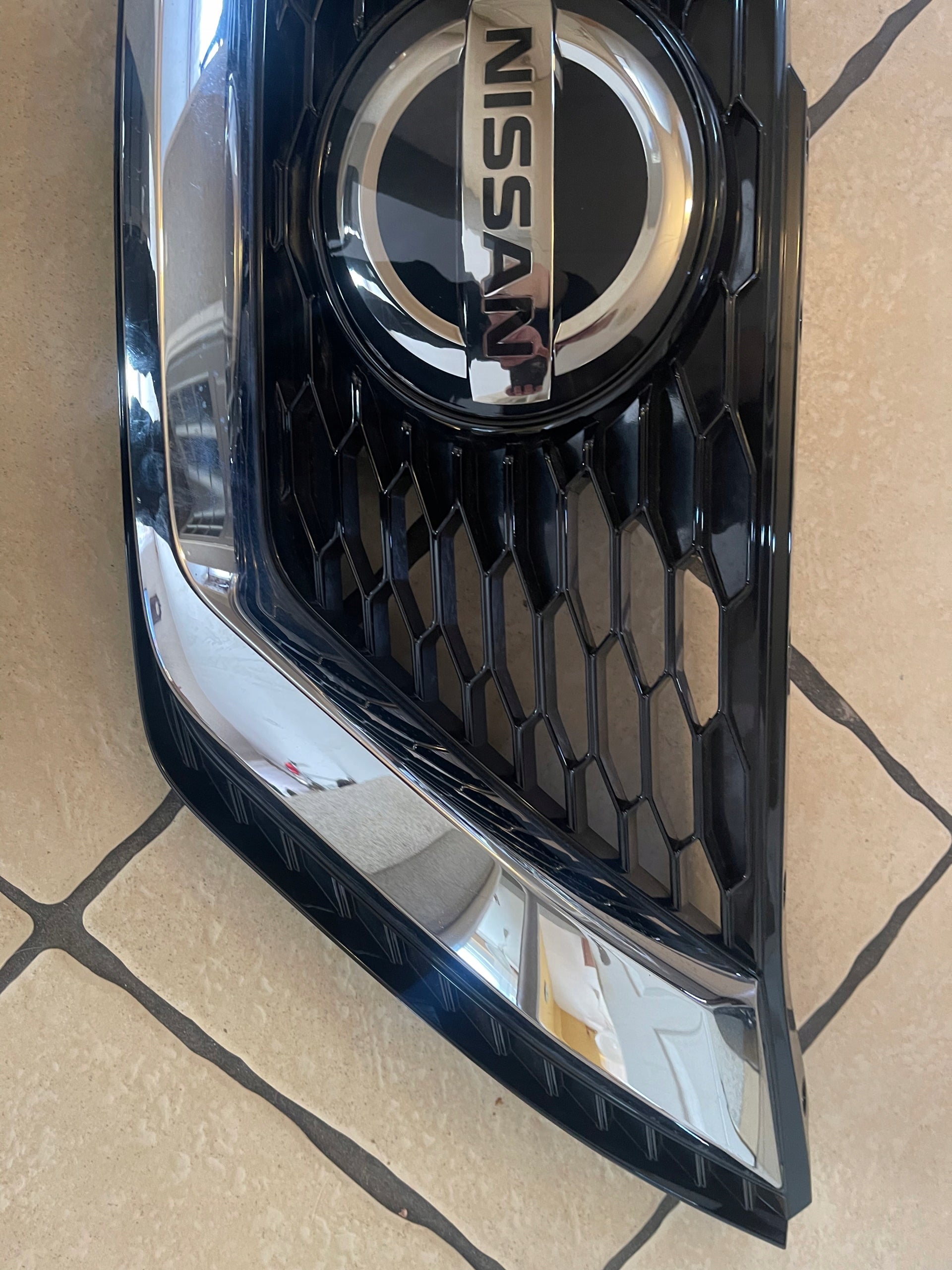 Kühlergrill Nissan QASHQAI FRONTGRILL Kühlergitter