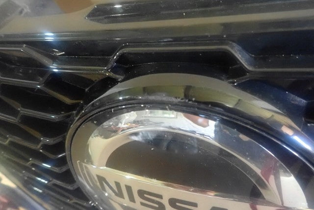 Kühlergrill Nissan QASHQAI J11 FRONTGRILL Kühlergitter