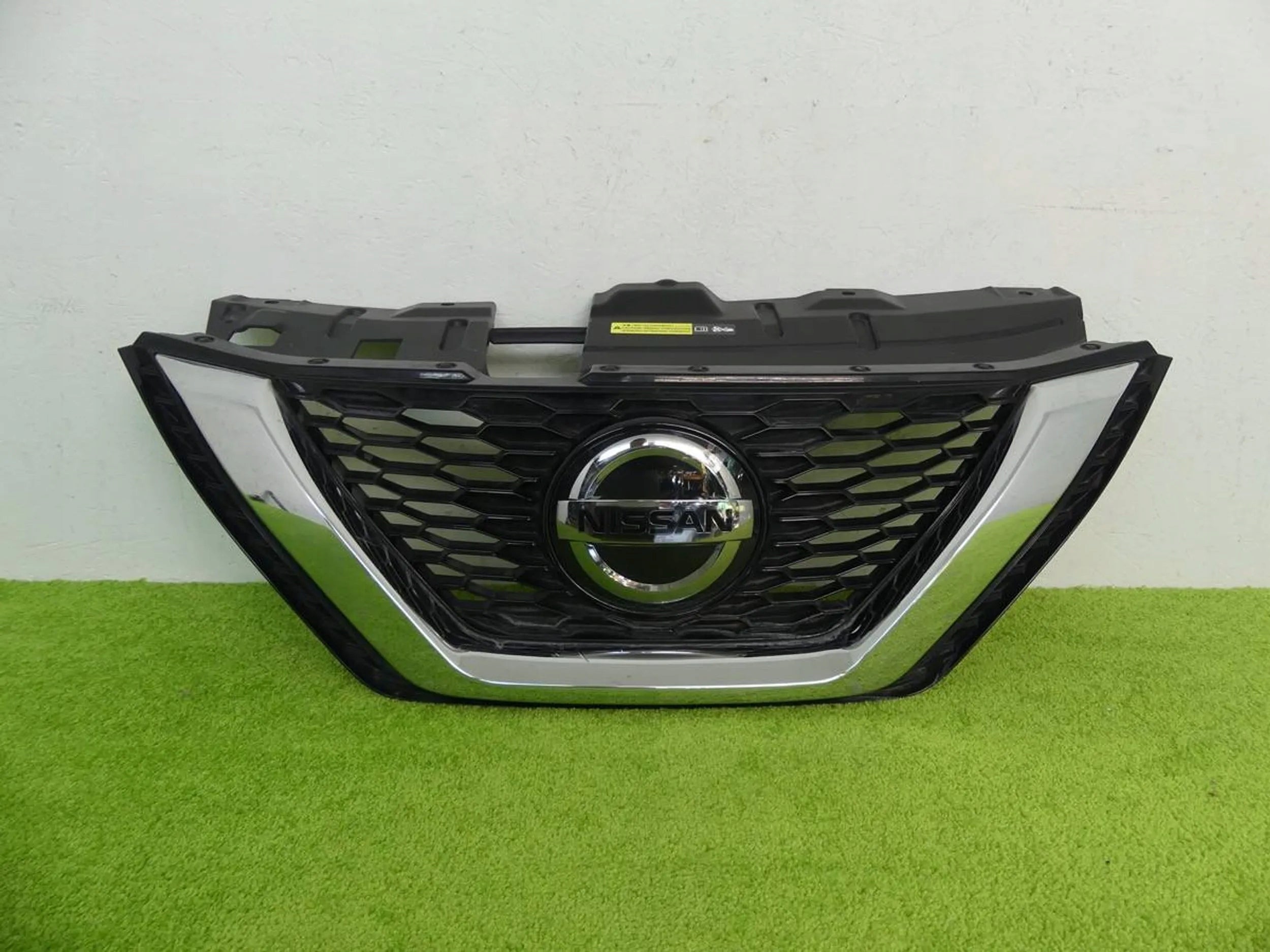  Kühlergrill Nissan J12 QASHQAI FRONTGRILL 62398hv80a Kühlergitter product image