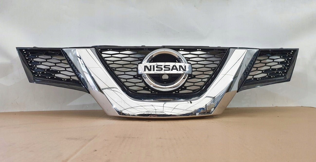 Kühlergrill Nissan XTRAIL T32 4 FRONTGRILL 623104CE0A Kühlergitter