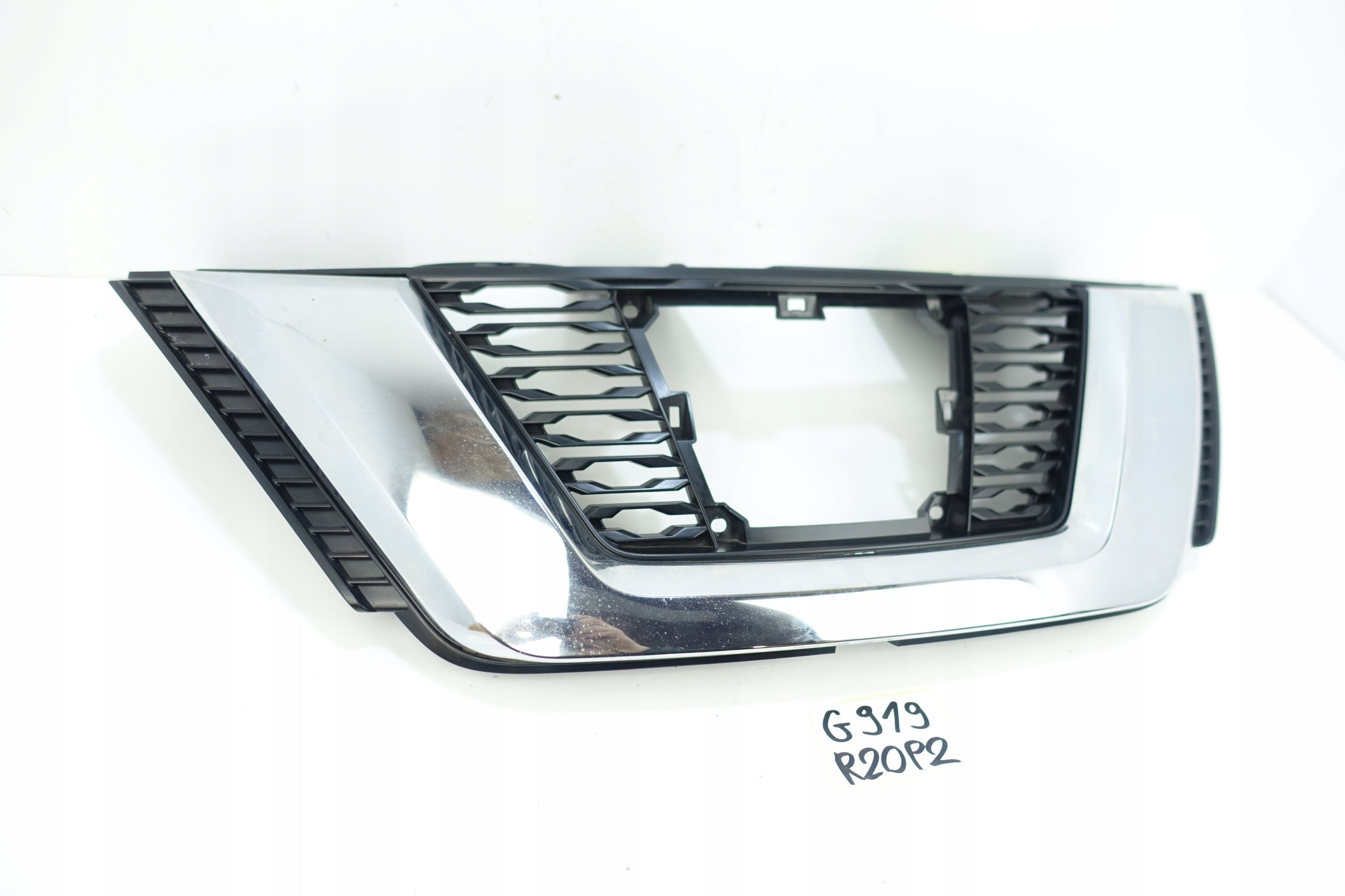 Kühlergrill Nissan XTRAIL FRONTGRILL 623106FR0C Kühlergitter