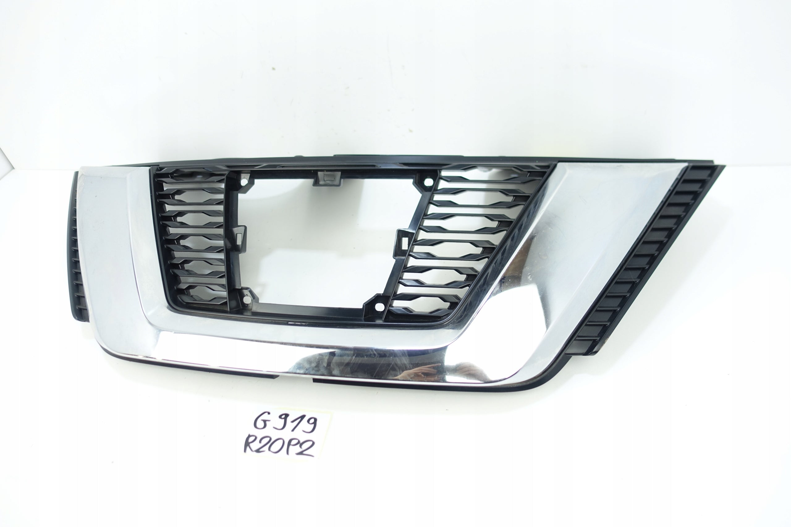 Kühlergrill Nissan XTRAIL FRONTGRILL 623106FR0C Kühlergitter