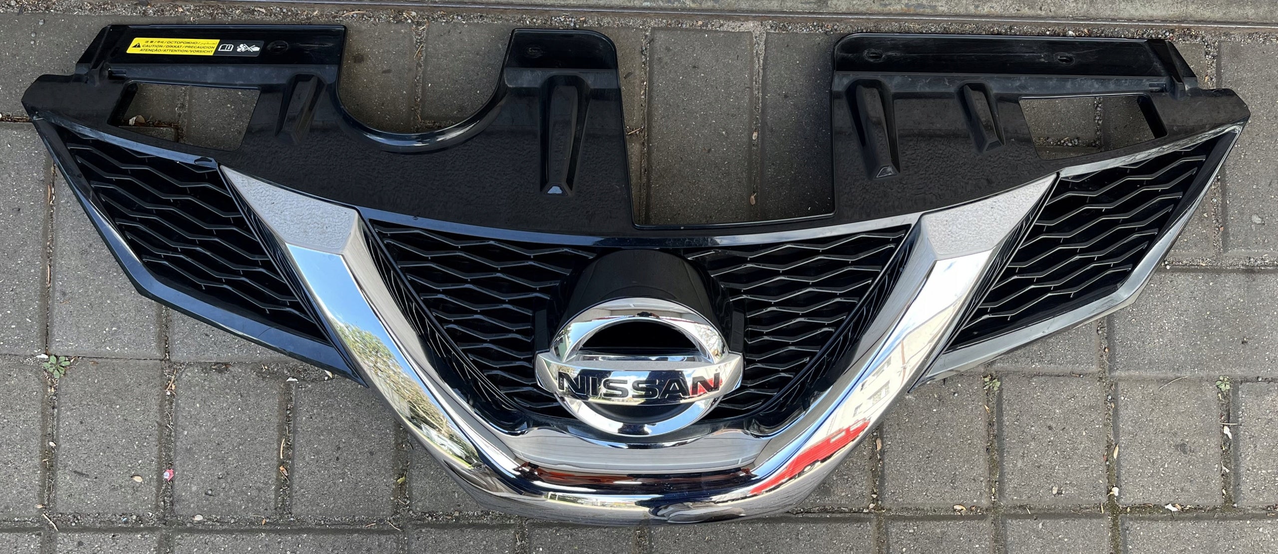 Kühlergrill Nissan XTRAIL T32 4 FRONTGRILL 623104CE0A Kühlergitter