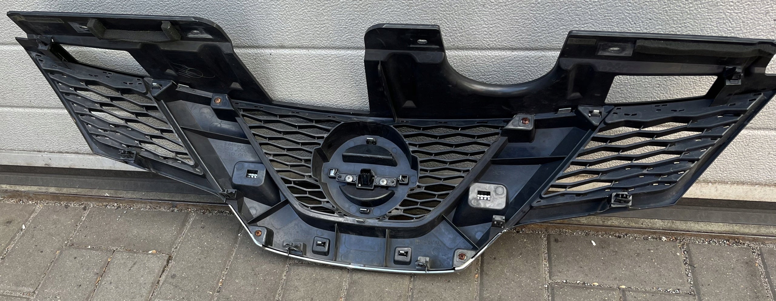 Kühlergrill Nissan XTRAIL T32 4 FRONTGRILL 623104CE0A Kühlergitter