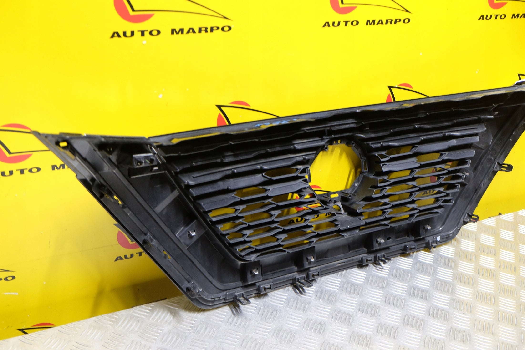 Kühlergrill Nissan ROGUE XTRAIL FRONTGRILL 623106RR0A Kühlergitter