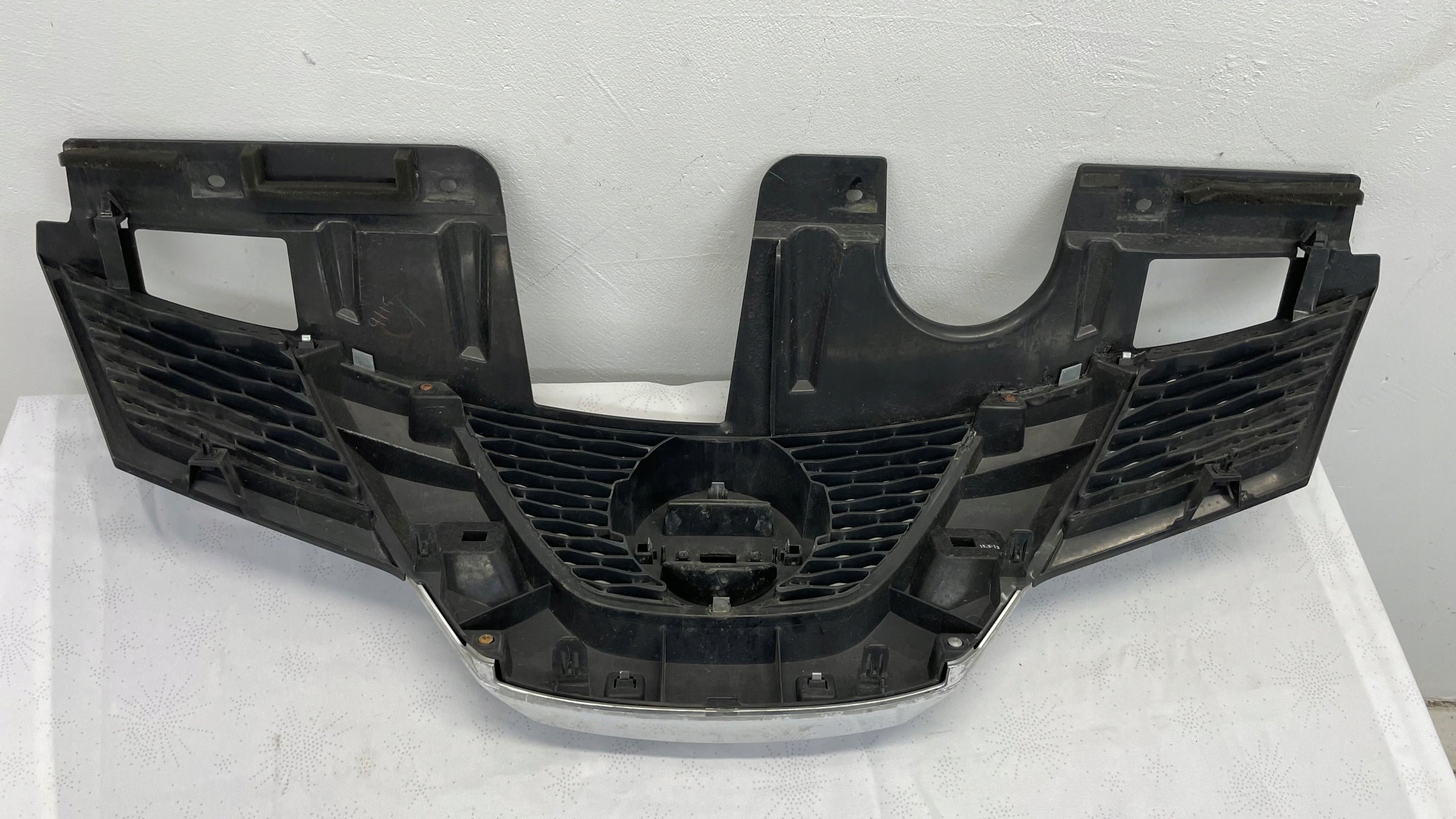 Kühlergrill Nissan X TRAIL 4 XTRAIL FRONTGRILL 623104CE0A Kühlergitter