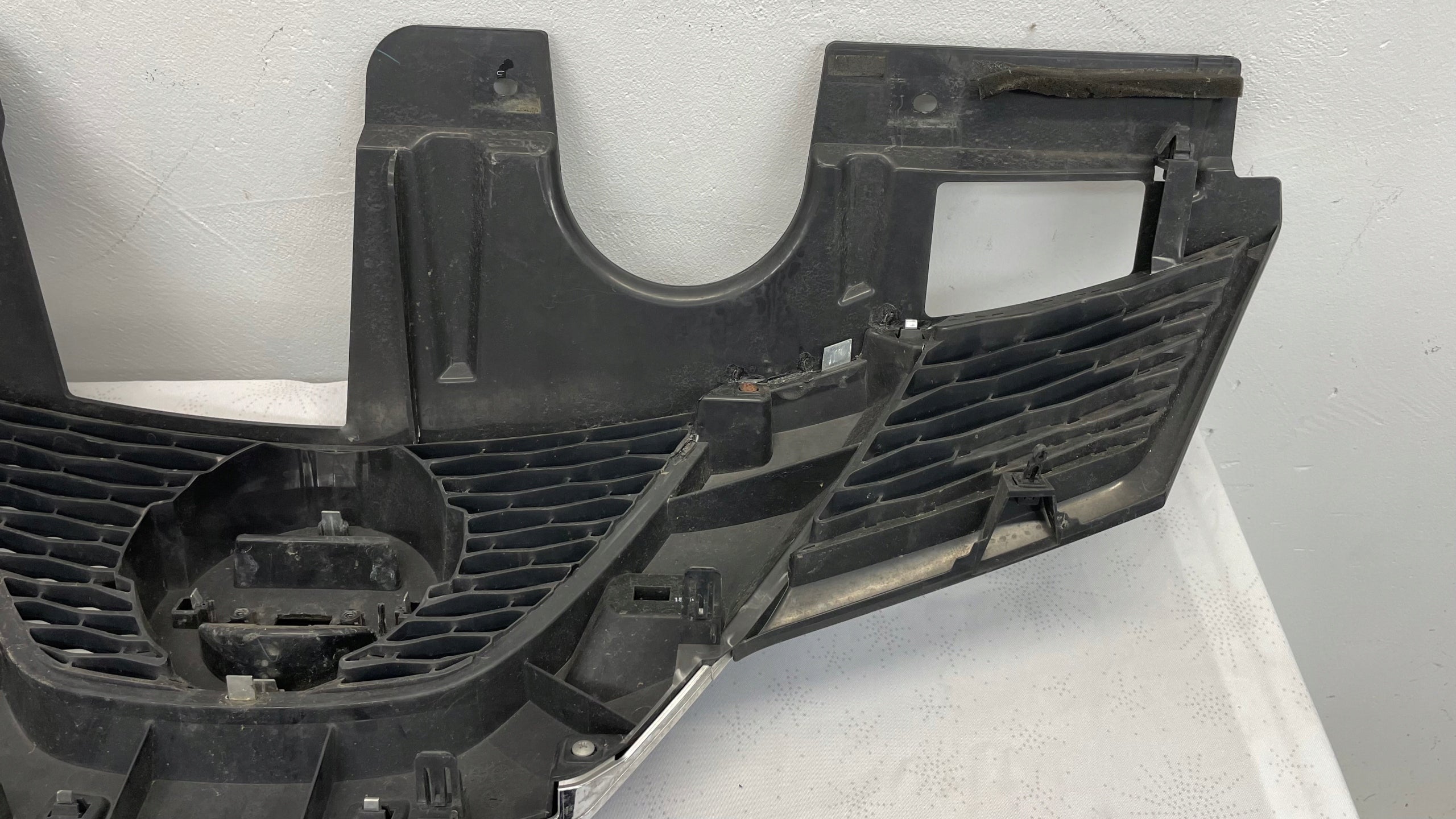 Kühlergrill Nissan X TRAIL 4 XTRAIL FRONTGRILL 623104CE0A Kühlergitter